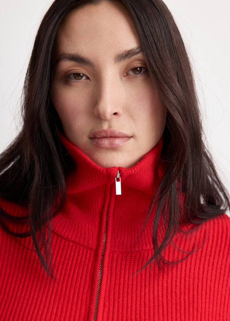 Sweater with contrasting zip collar — Red