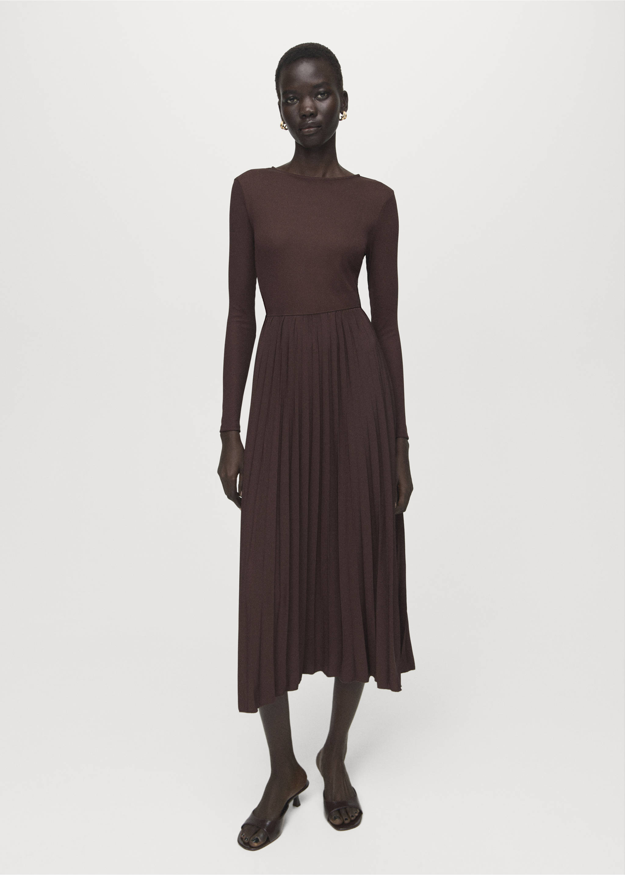 Flared midi-dress with belt - General plane, Chocolate. Ref: 27041334-00.