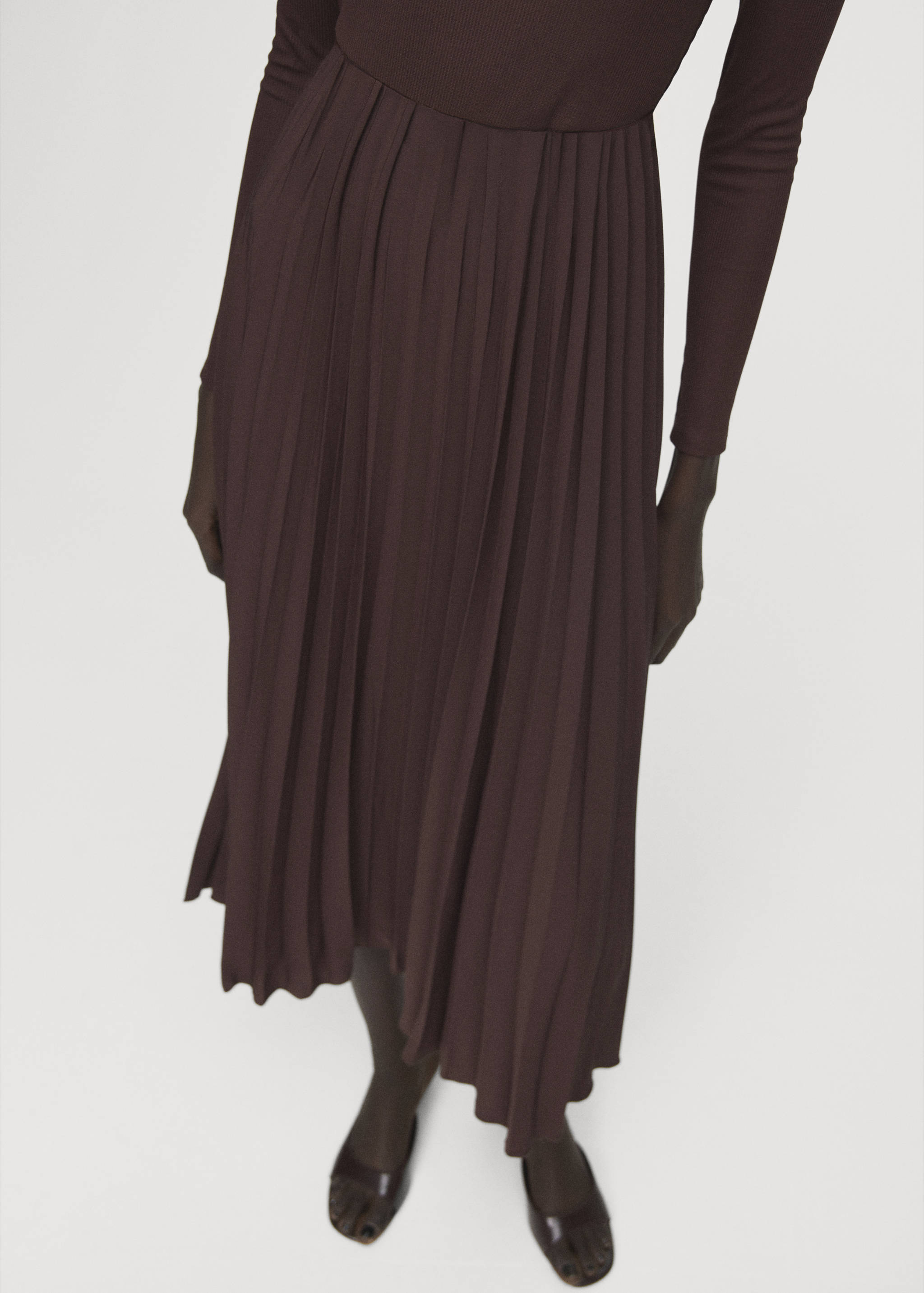 Flared midi-dress with belt - Details of the article 1
