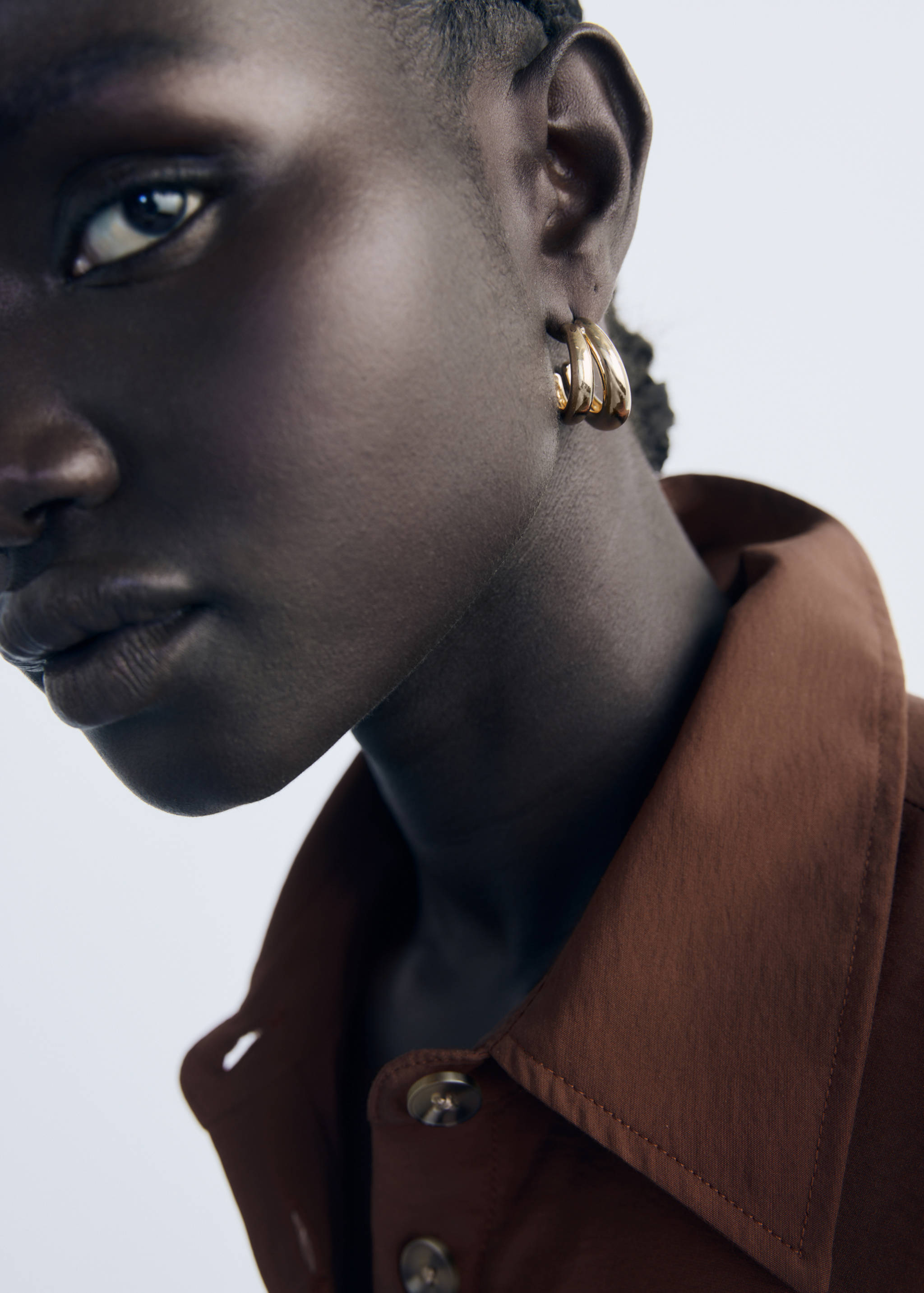 Double hoop earrings - Details of the article 9