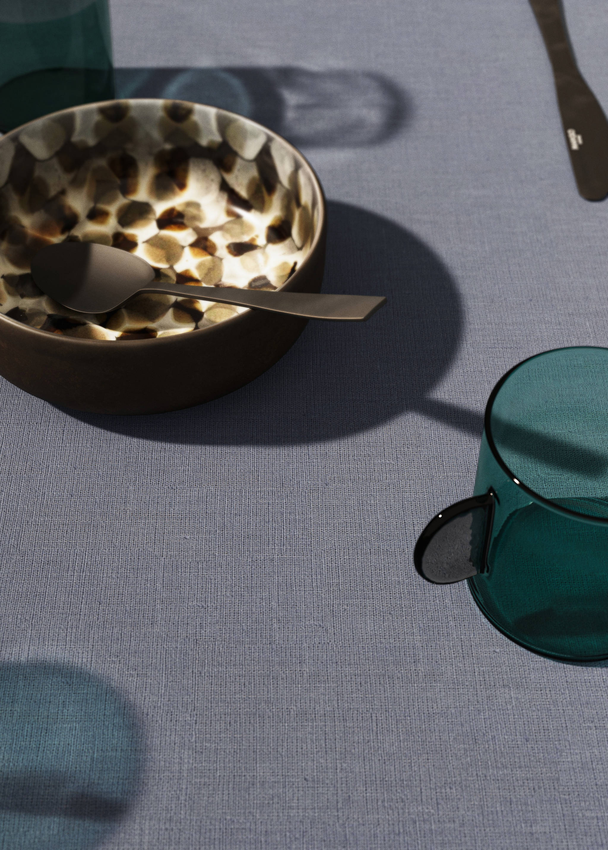 Resin-coated 100% linen tablecloth with contrasting overlock for 6 to 8 diners - Details of the article 7