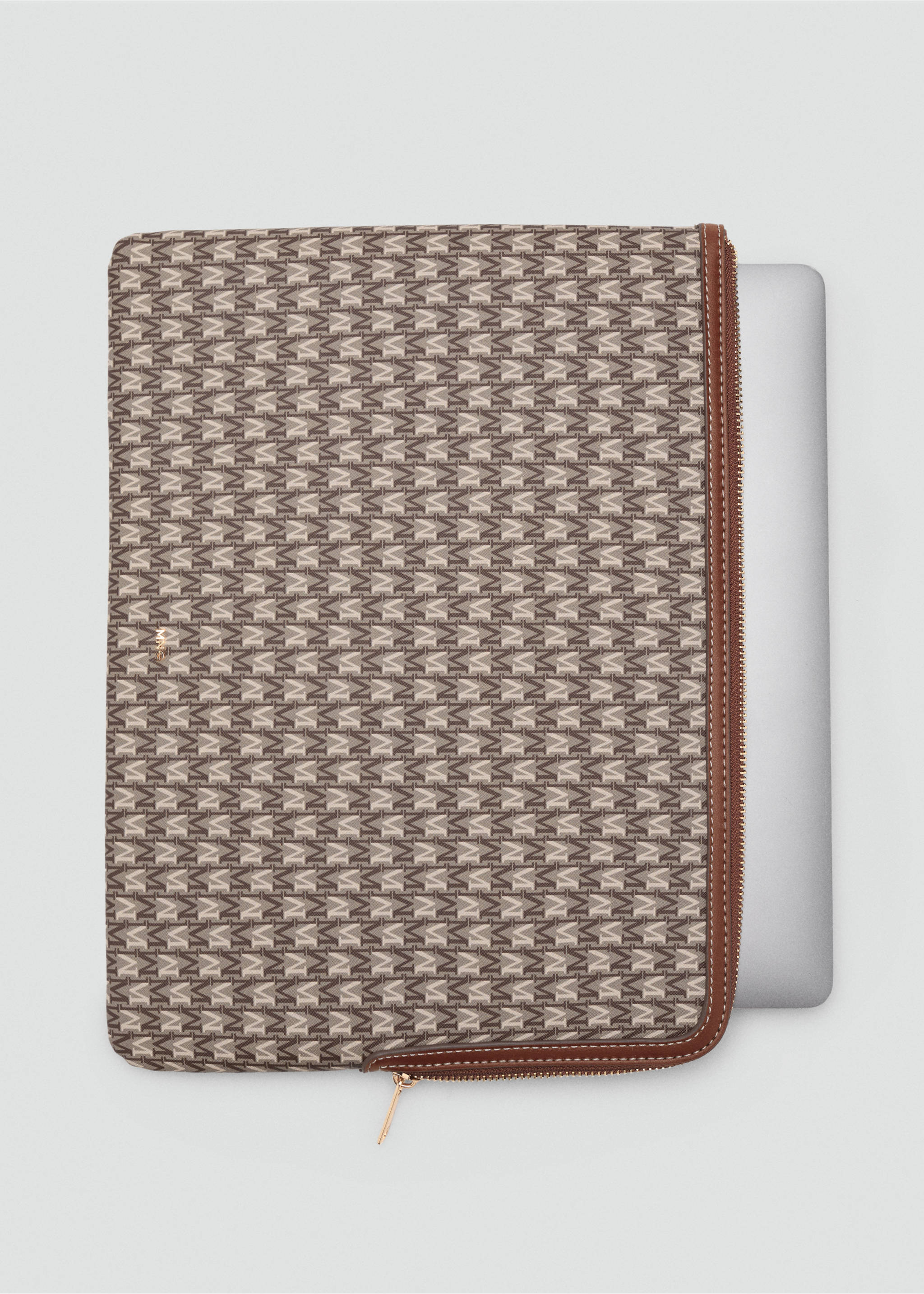 Laptop case with printed logo - Details of the article 2, Leather. Ref: 27041340-00.