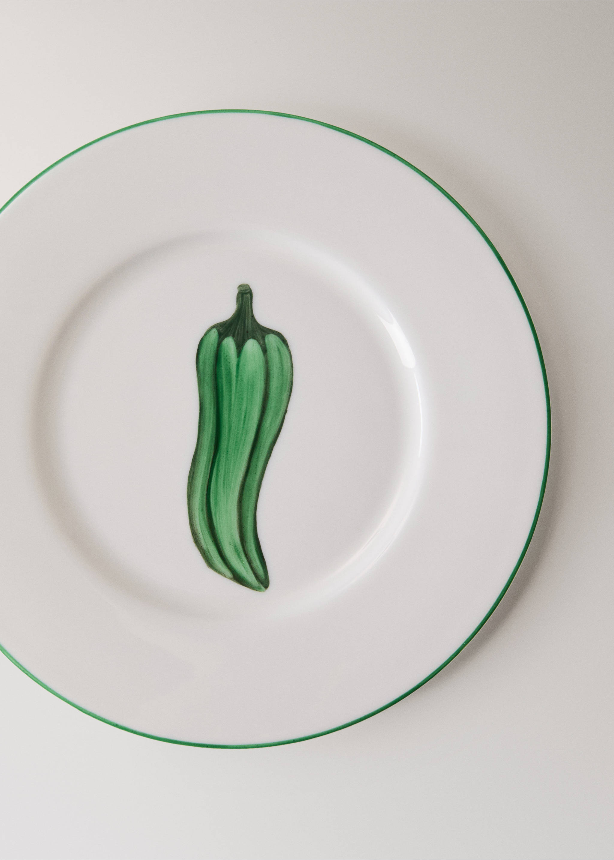 Hand-painted pepper side plate - Details of the article 1, White. Ref: 27041351-00.