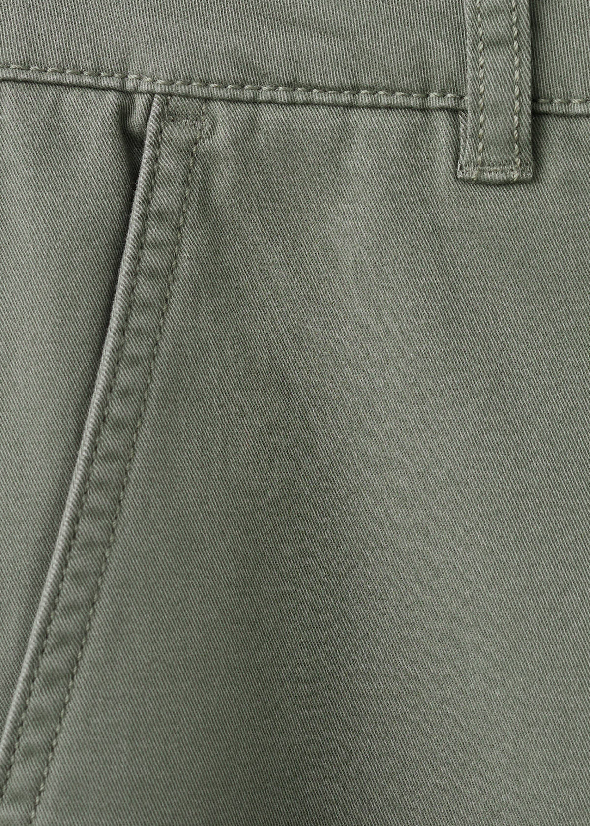 Plain chino trousers — Khaki