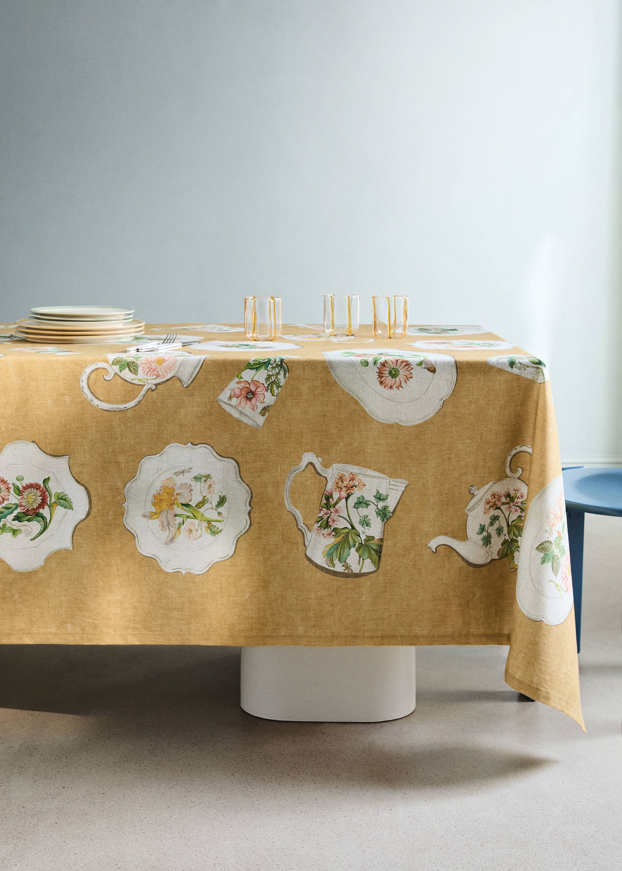Nappe en coton éléments porcelaine vintage 6 à 8 convives - Plan général