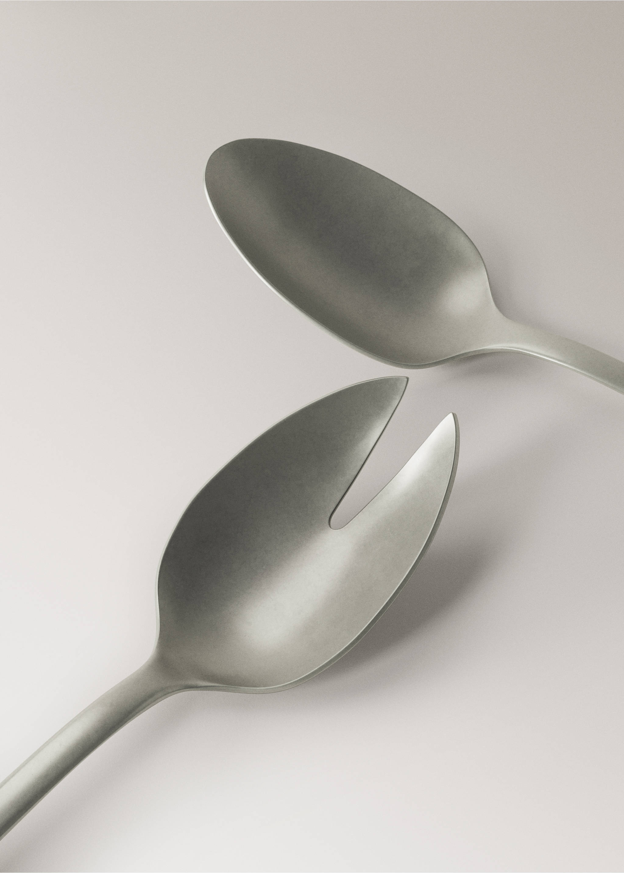 Set of 2 matte stainless steel serving spoons - Details of the article 1, Grey. Ref: 27041523-00.