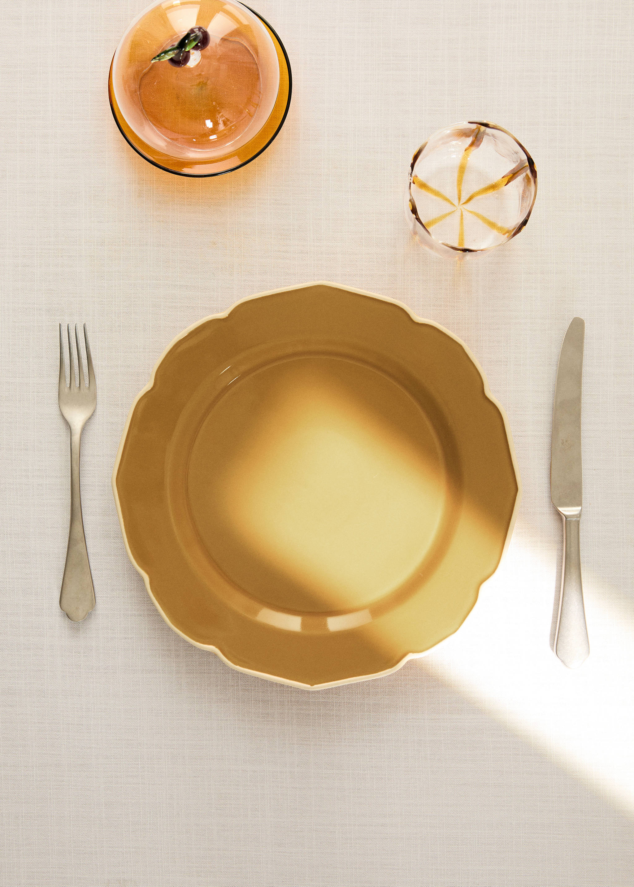 Flacher Teller aus Steingut Wellen - Allgemeine Ansicht