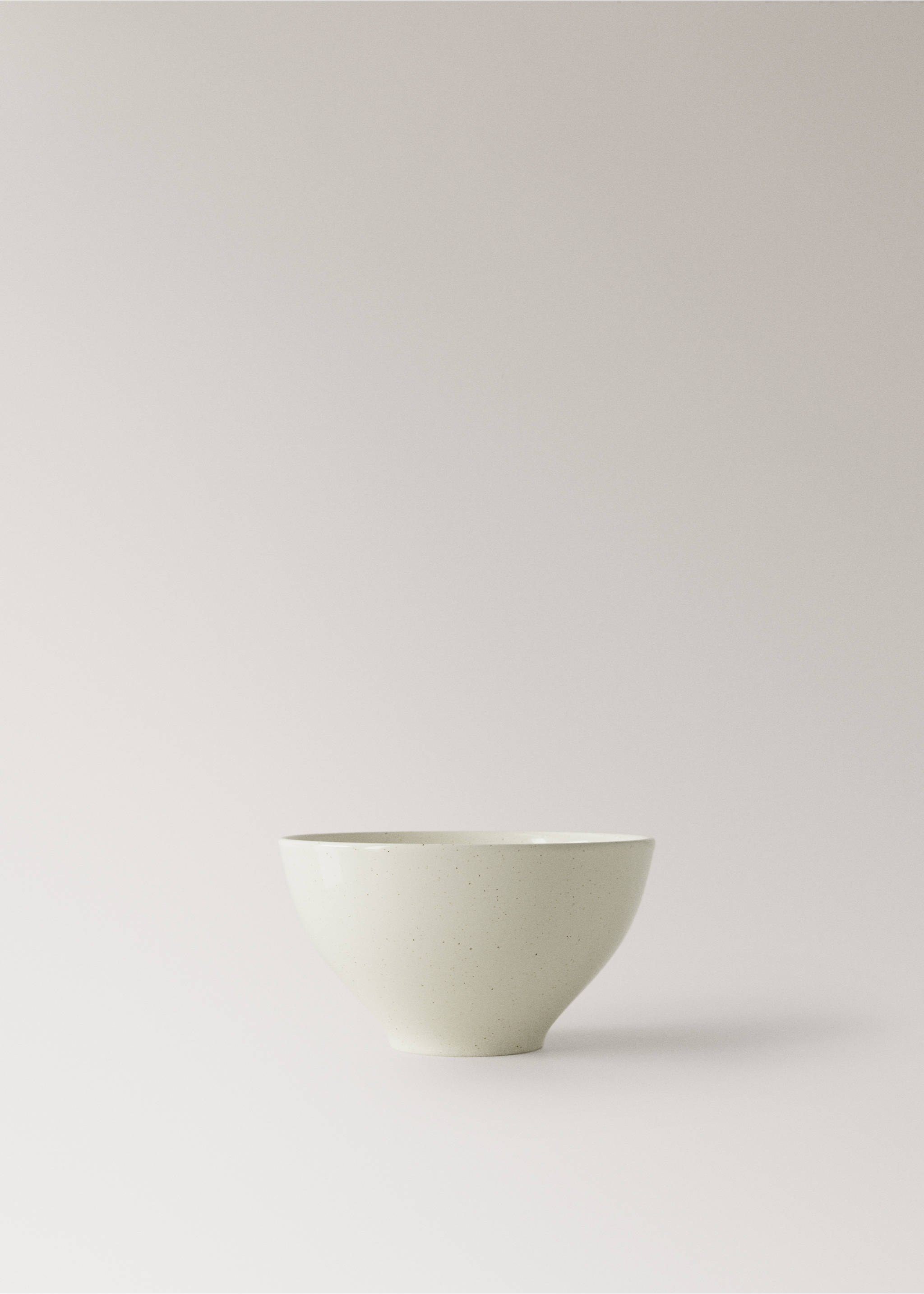 Stoneware bowl with spots - Article without model, Off White. Ref: 27041526-00.
