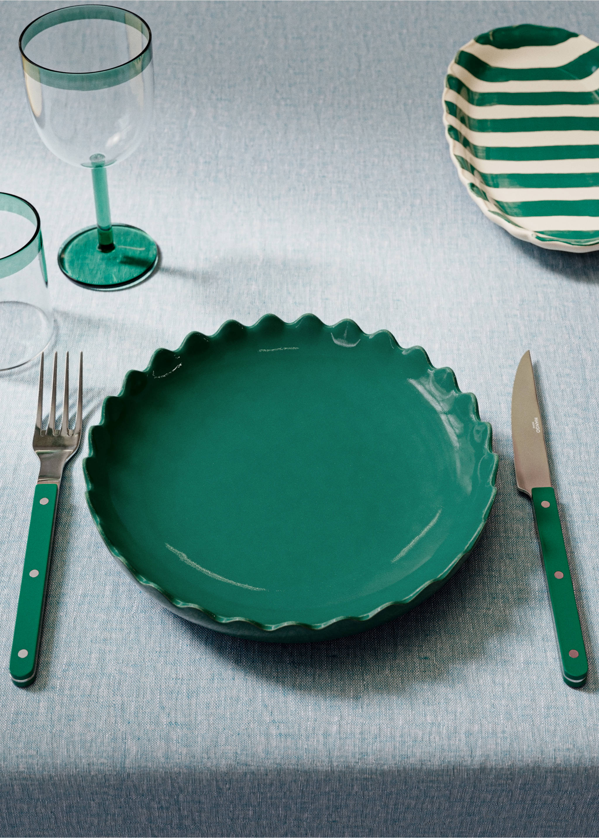 Schüssel aus Steingut mit Wellenmuster, Farbe - Allgemeine Ansicht, Petrolblau. Ref: 27041530-00.