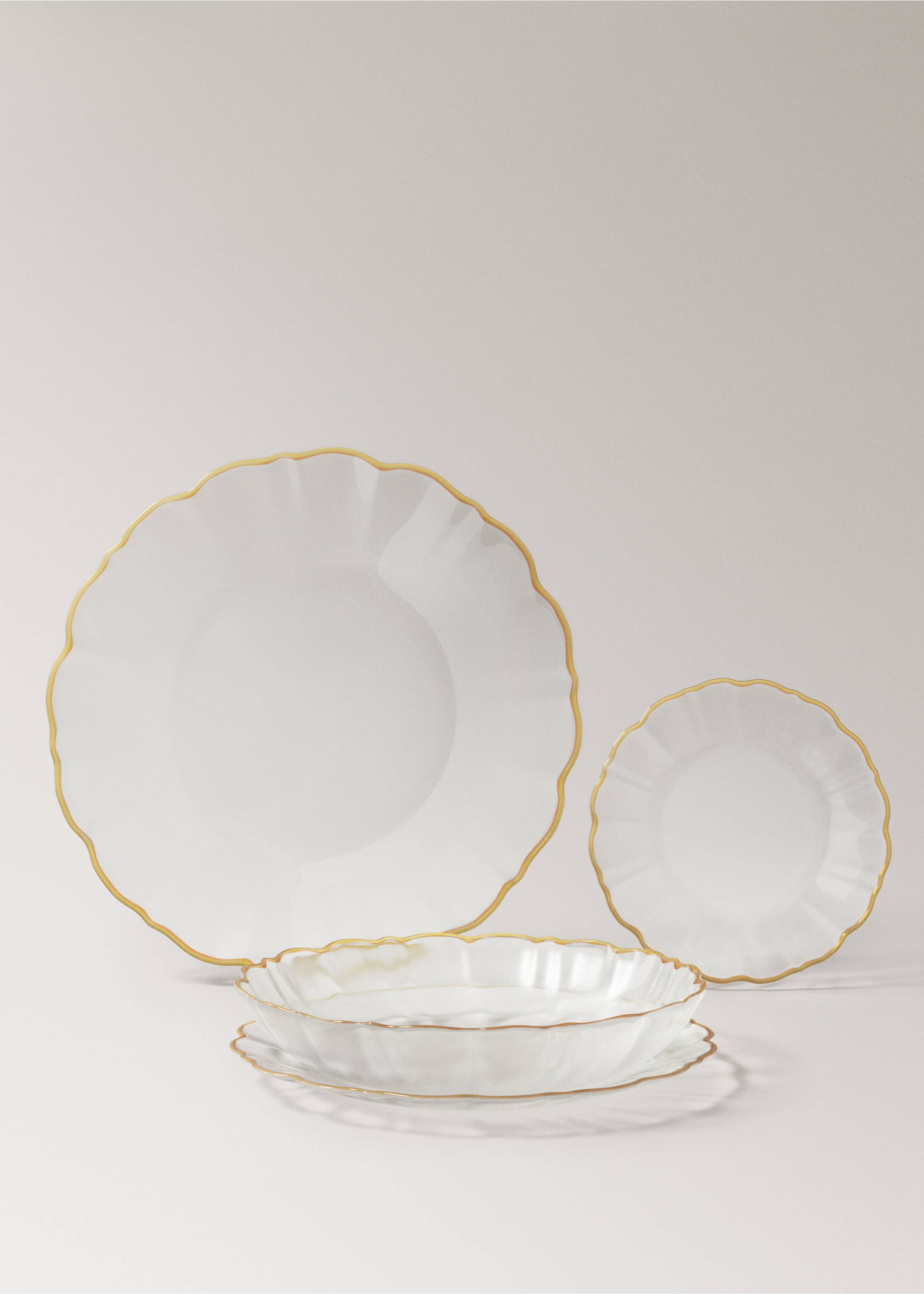 Schale aus Glas mit Kontrastdetail - Detail des Artikels 3, Eisgrau. Ref: 27041531-00.