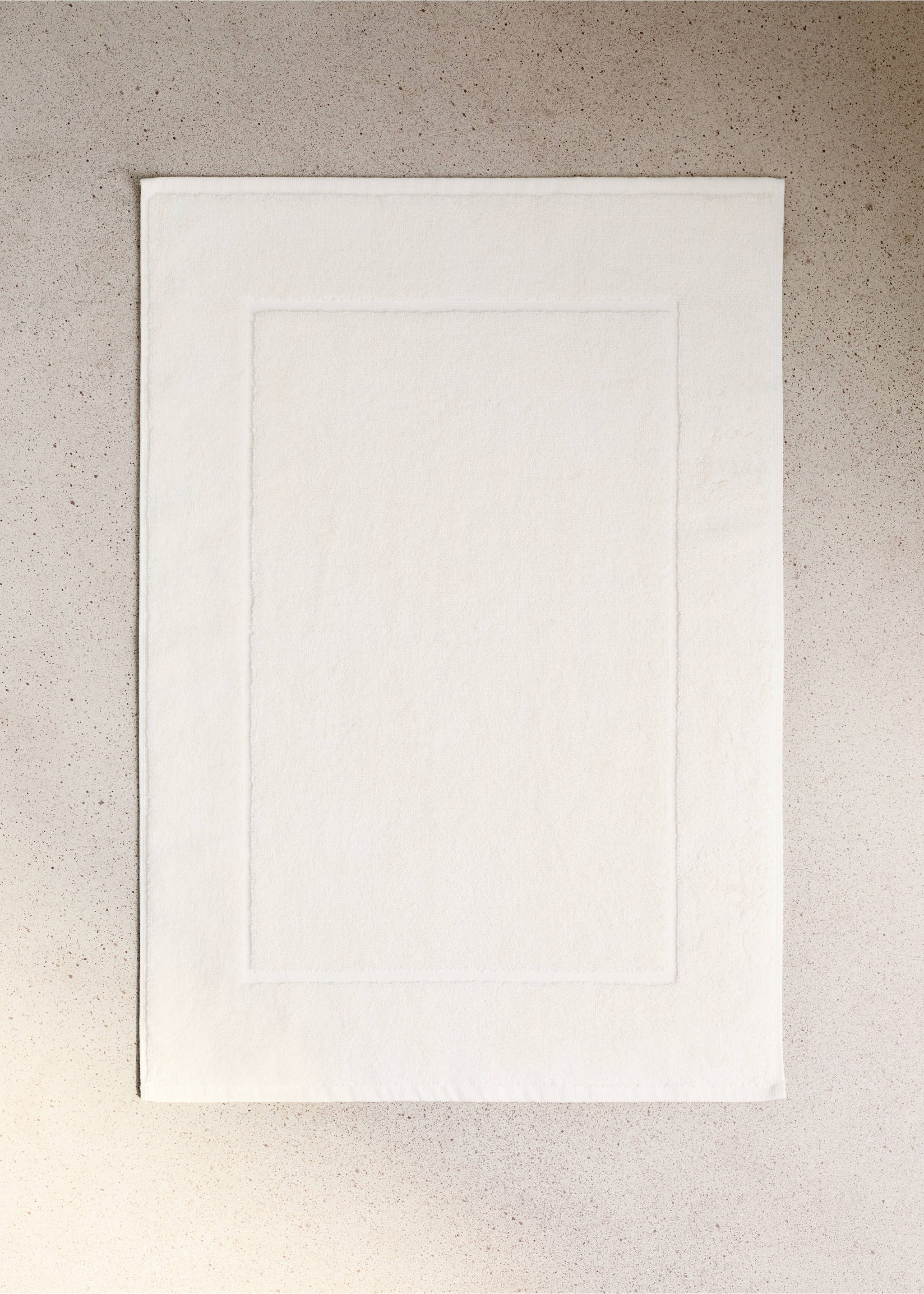 Cotton bath mat - General plane, Vanilla. Ref: 27041532-00.