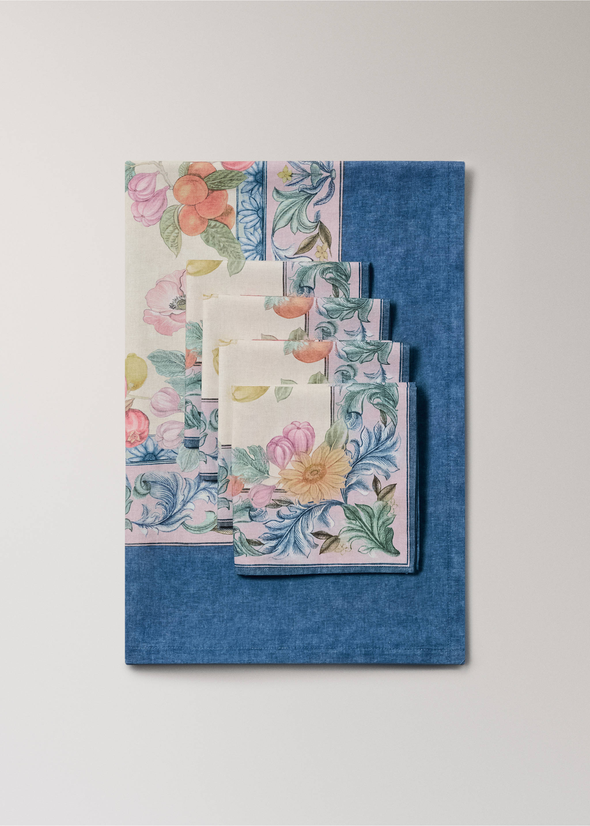 Fruit print cotton-linen napkins - Details of the article 3, Ecru. Ref: 27041534-00.