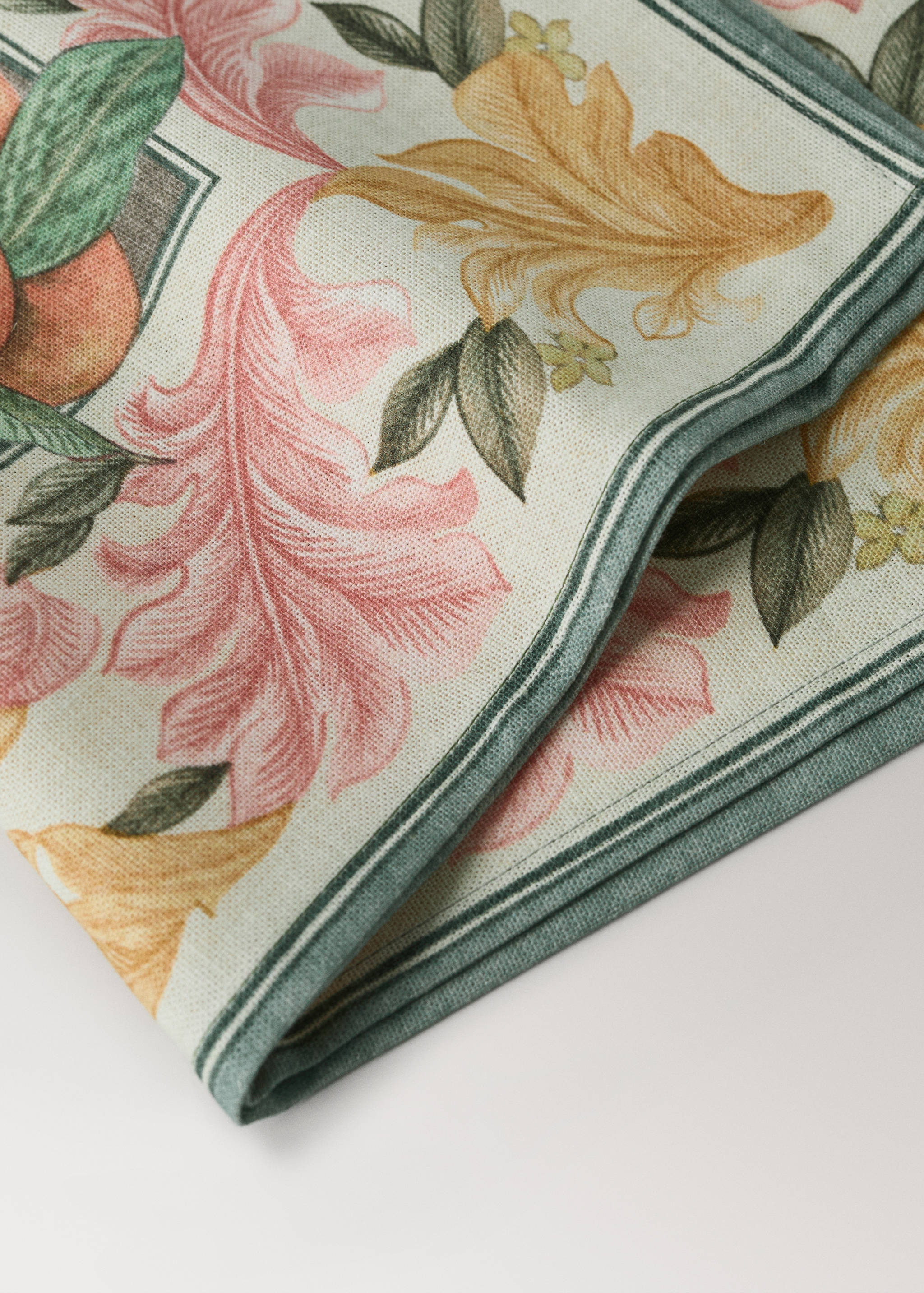 Fruit print cotton-linen napkins - Details of the article 2