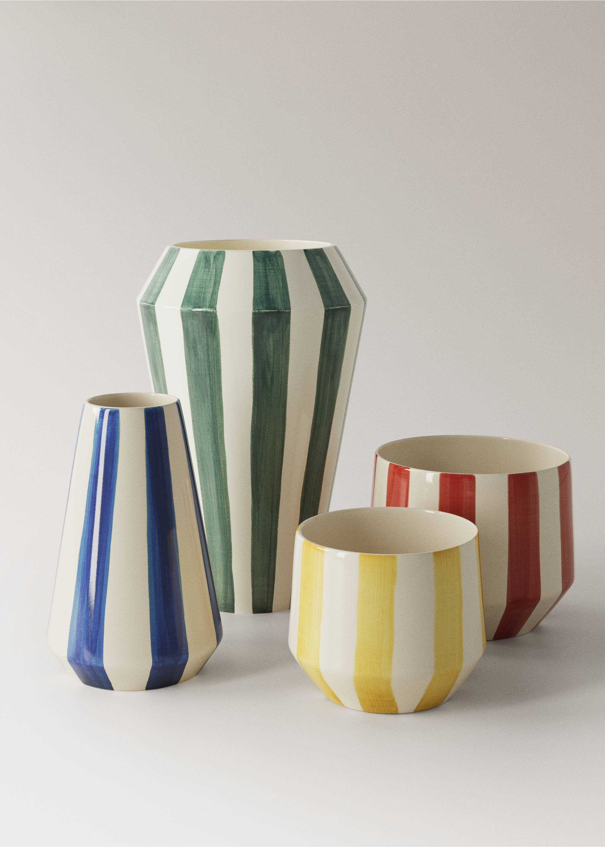 Small hand-painted striped vase - Details of the article 3, Blue. Ref: 27041538-00.