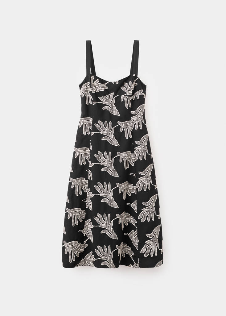 Floral embroidery dress — Black