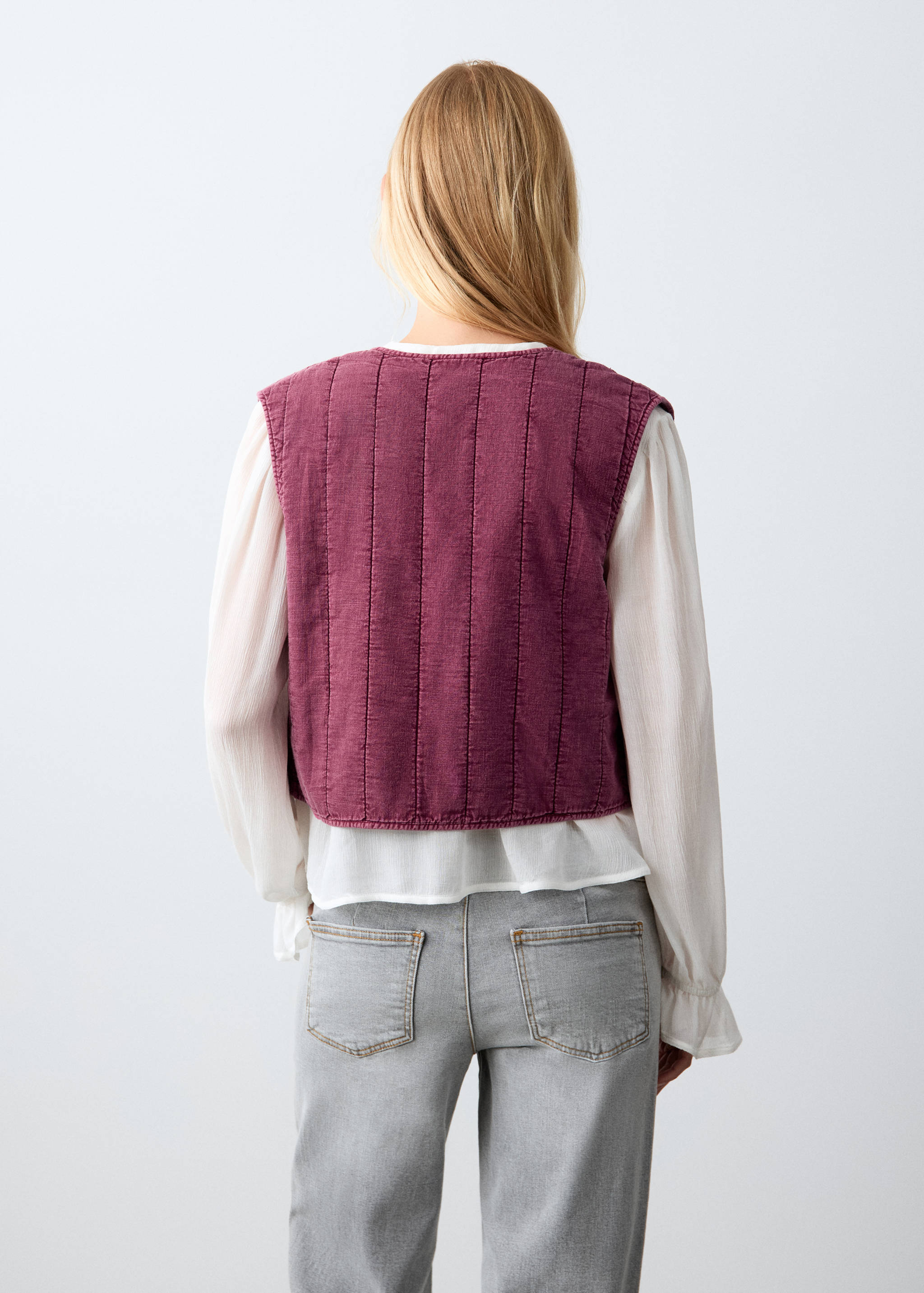 Embroidered quilted gilet - Reverse of the article