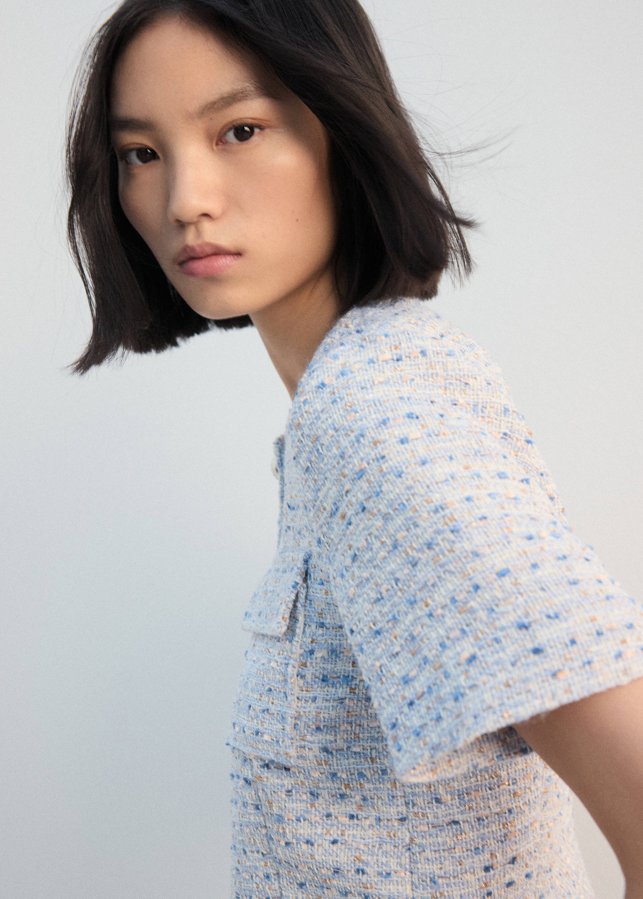 Top crop tweed manga corta - Plano medio