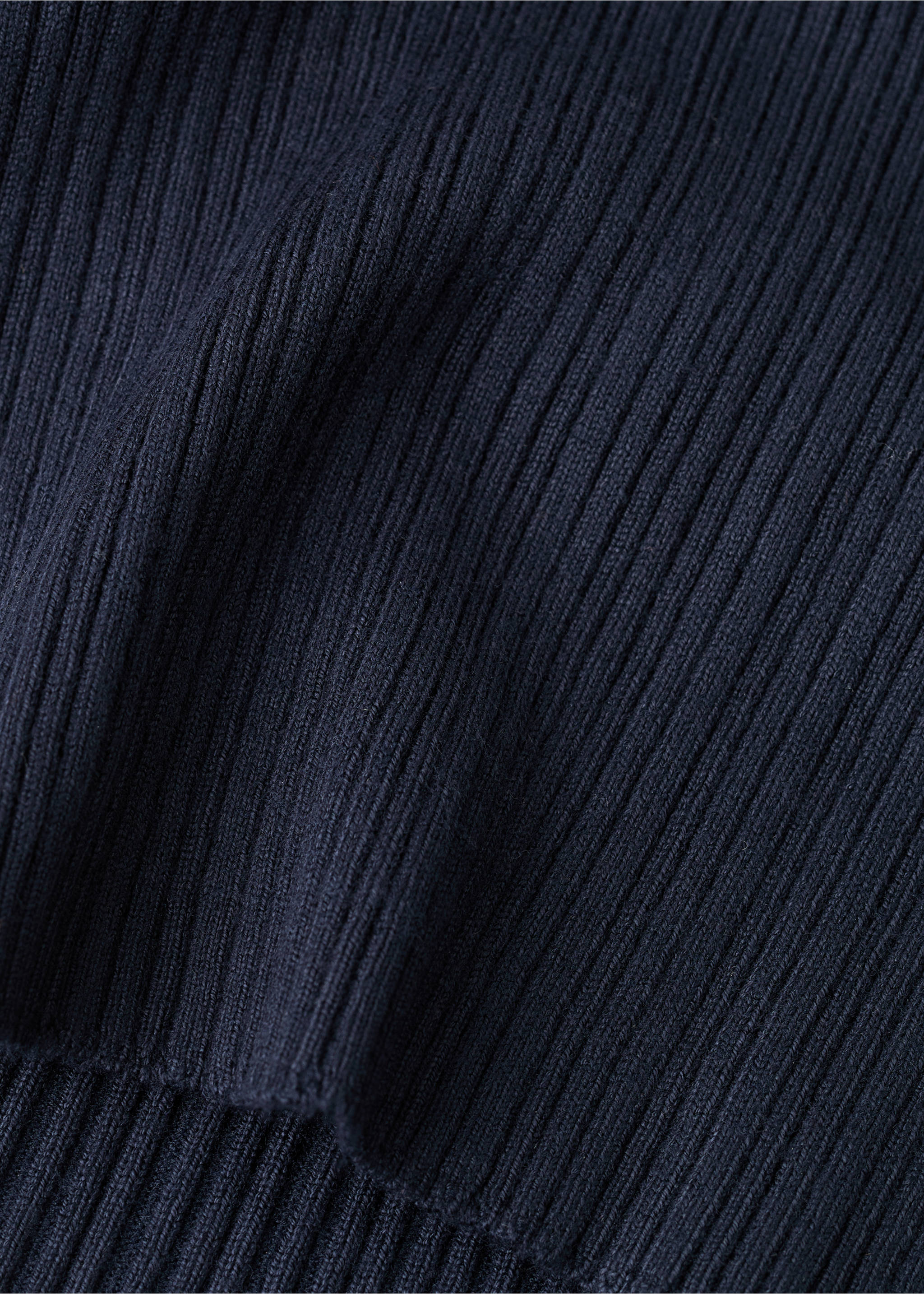 Long-sleeved halter-neck top - Details of the article 0, Navy. Ref: 27042553-00.