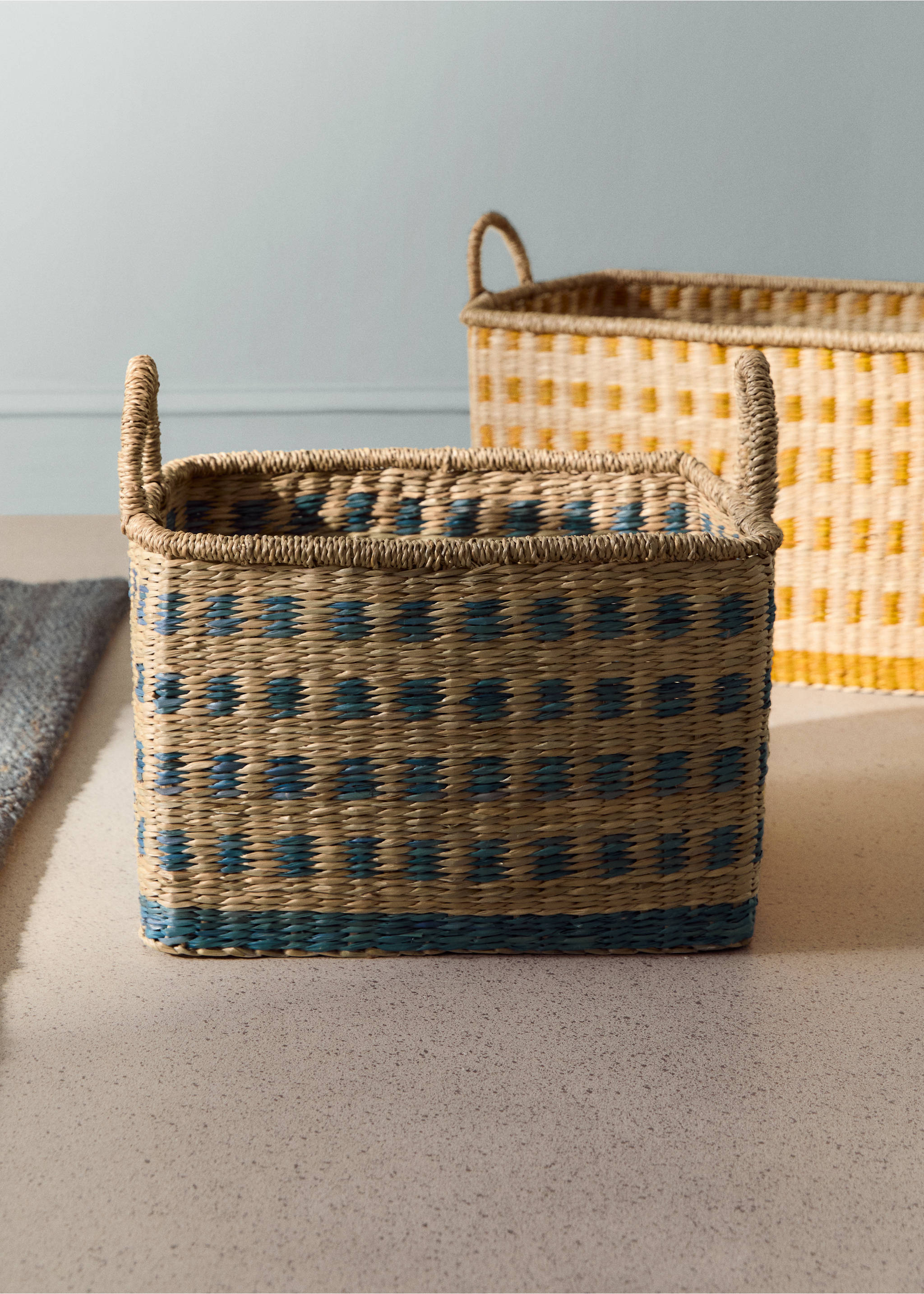 Rectangular printed basket with medium-sized handles - General plane, Blue. Ref: 27042896-00.