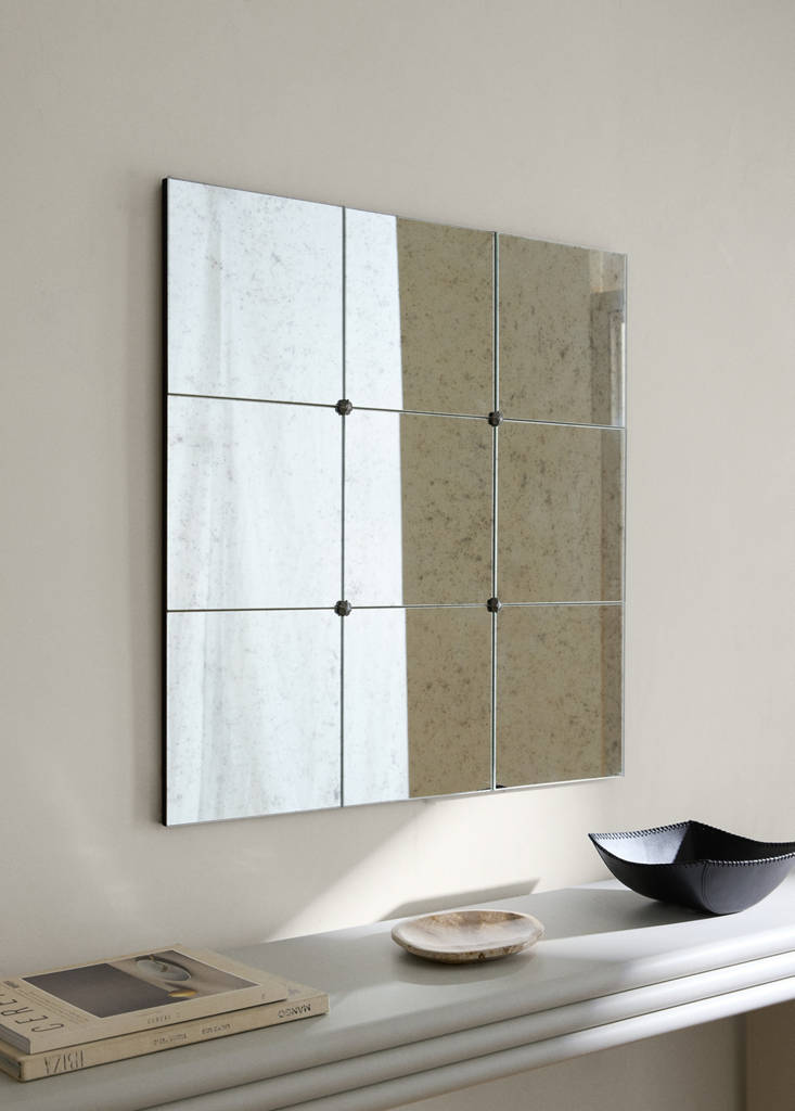 Square mirror with antique effect — Silver