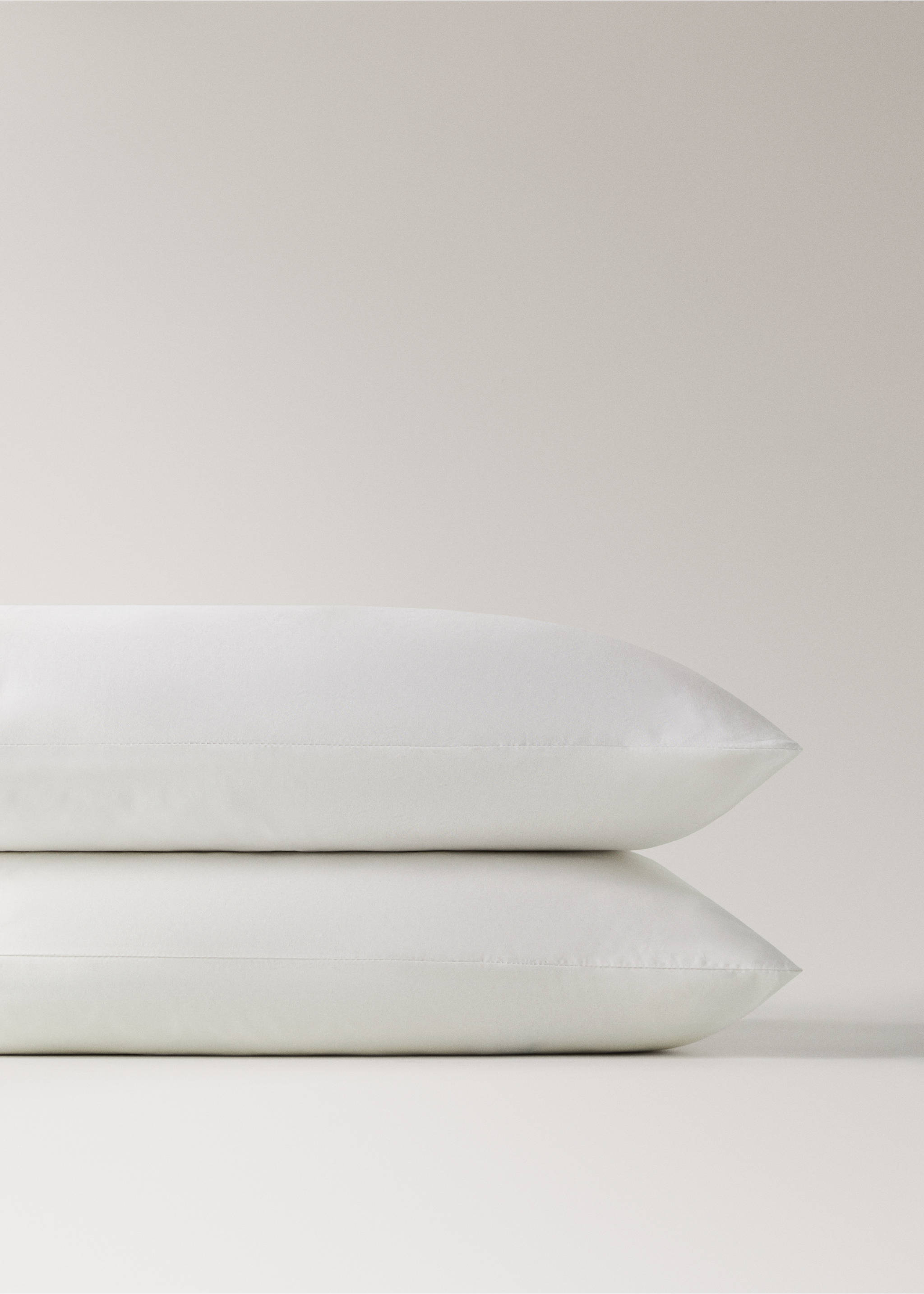 Deux taies d'oreiller percale de coton 200 fils 50 x 75 cm - Détail de l'article 3, Écru. Ref: 27042917-00.