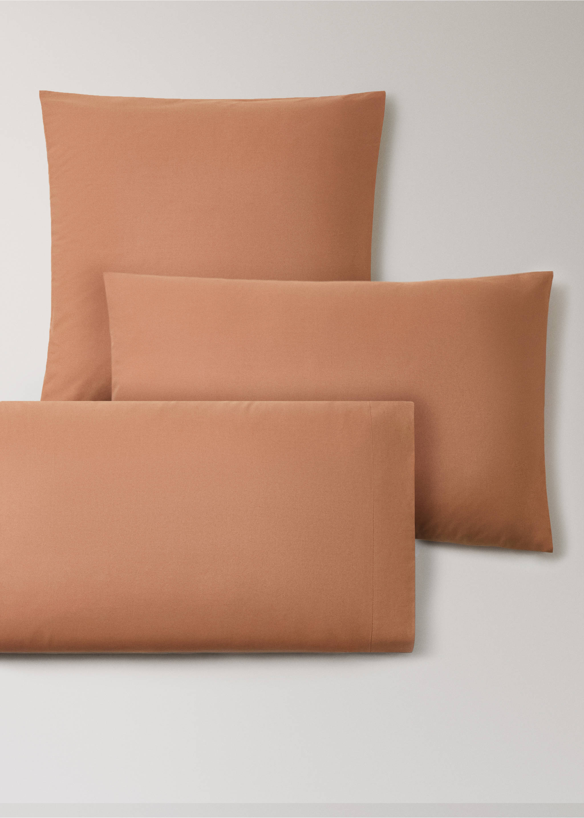 Two 200-thread count percale cotton pillowcases 50x75cm - Details of the article 4, Burnt Orange. Ref: 27042917-00.