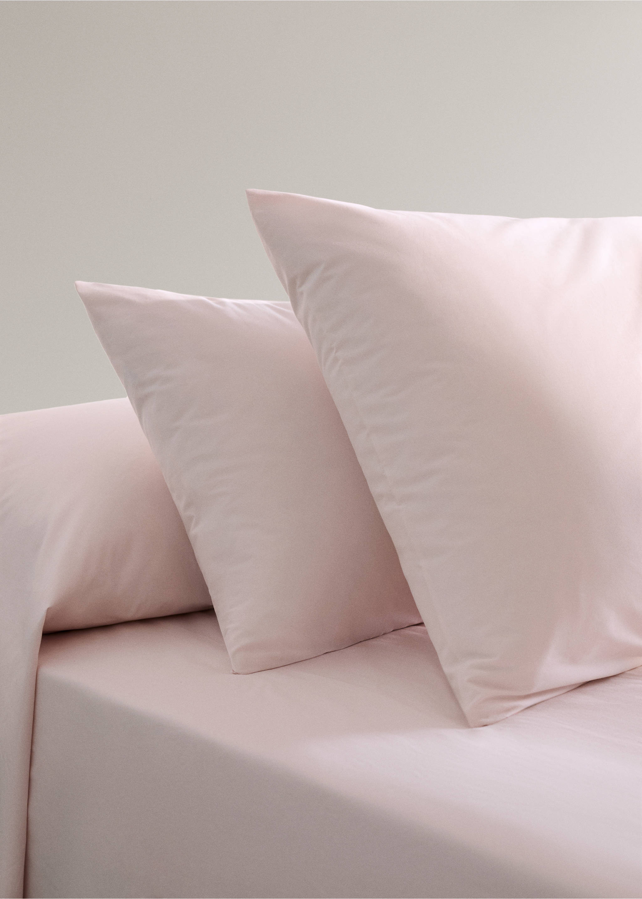 Zwei Kissenbezüge aus Baumwollperkal, 200 Fadenzahl, 50x75cm - Allgemeine Ansicht, Hellrosa. Ref: 27042917-00.
