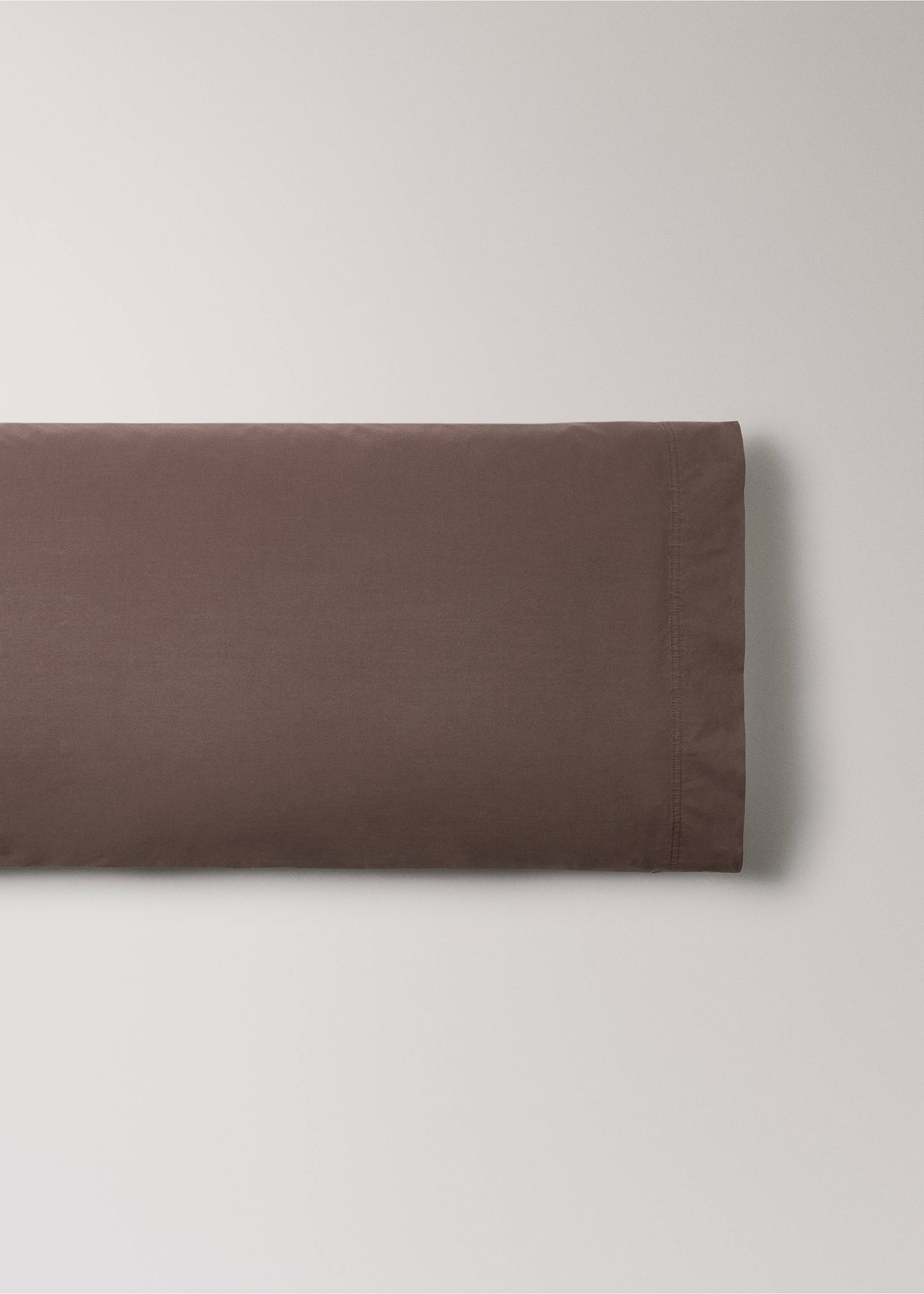 Double stitched pillowcase, 300 thread count cotton, 45x110 cm - Article without model, Tobacco Brown. Ref: 27042922-00.