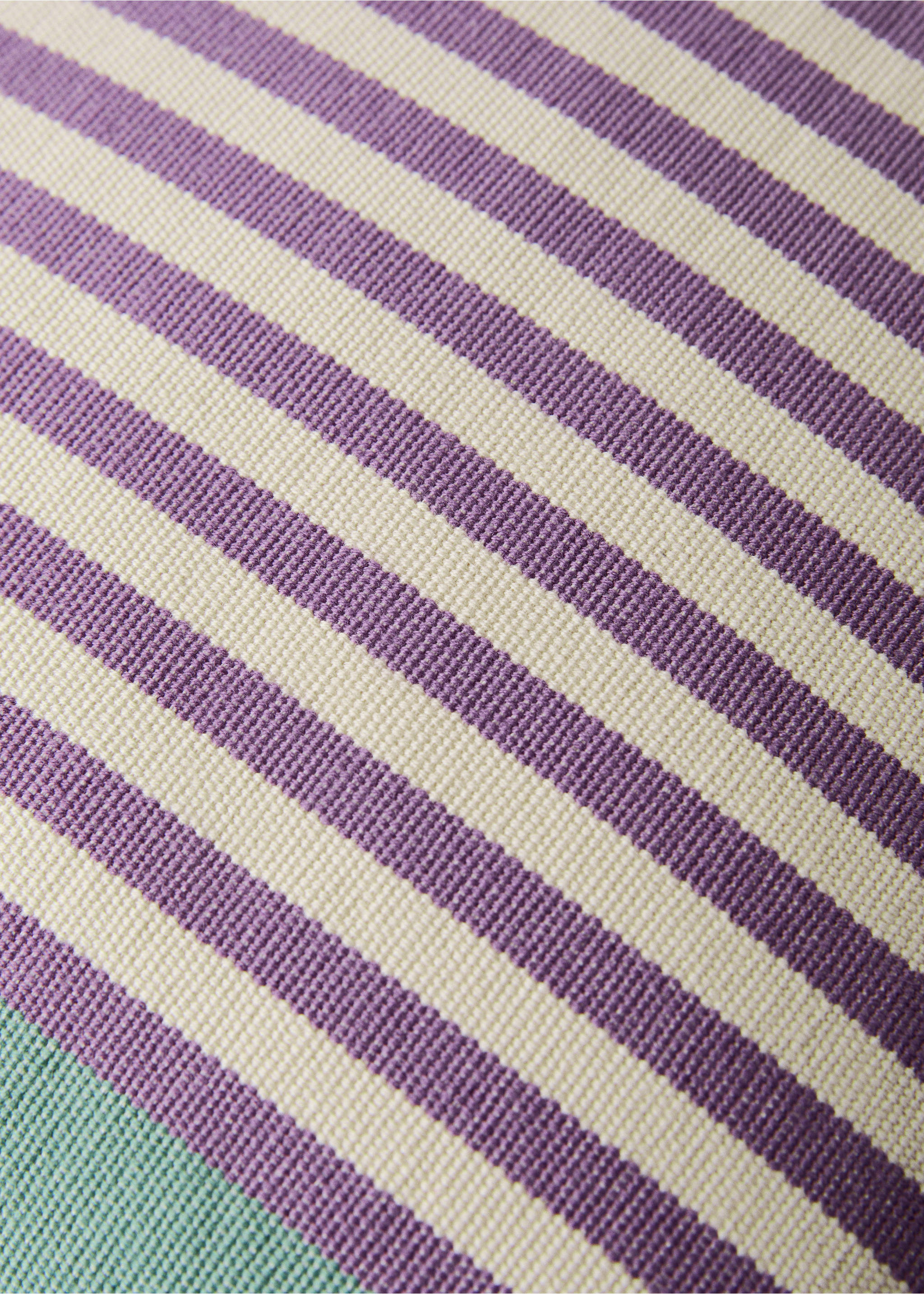 Cotton stripe cushion cover 40x60 cm - Details of the article 3, Blackberry. Ref: 27042923-00.