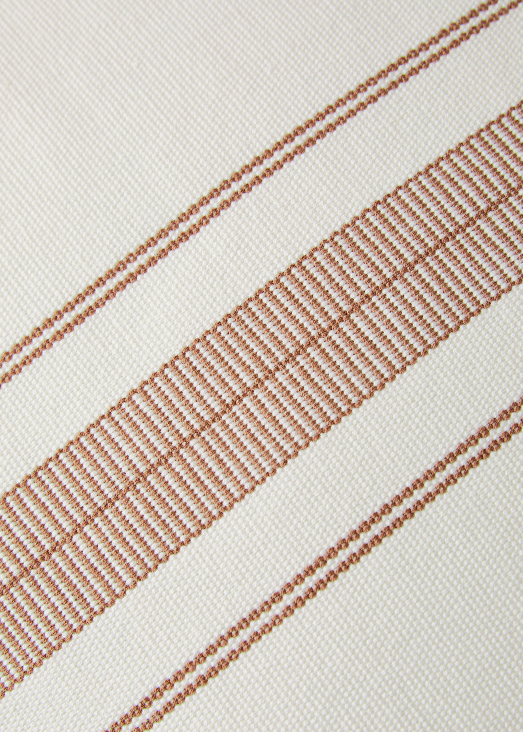 Cushion cover with stripe design and overlock finish 50x50 cm - Details of the article 3