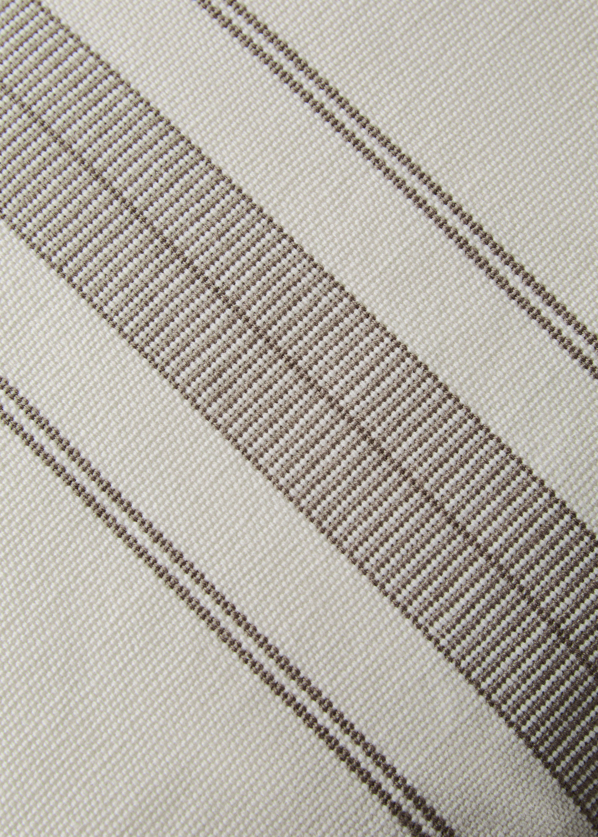 Kissenbezug mit Streifenmuster und Overlock-Verarbeitung, 50 x 50 cm - Detail des Artikels 3
