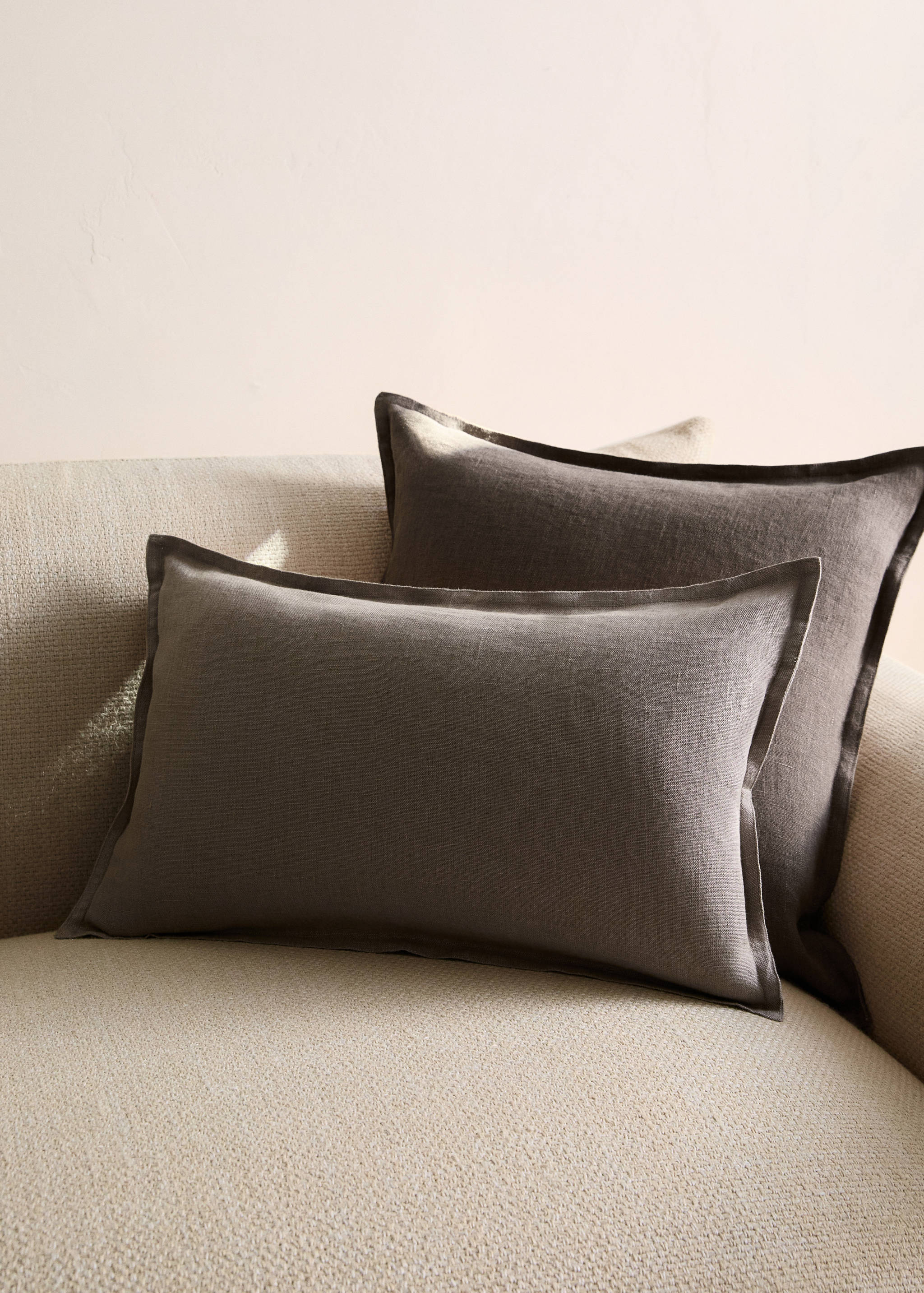 Linen cushion cover with flange 30x50 cm - General plane