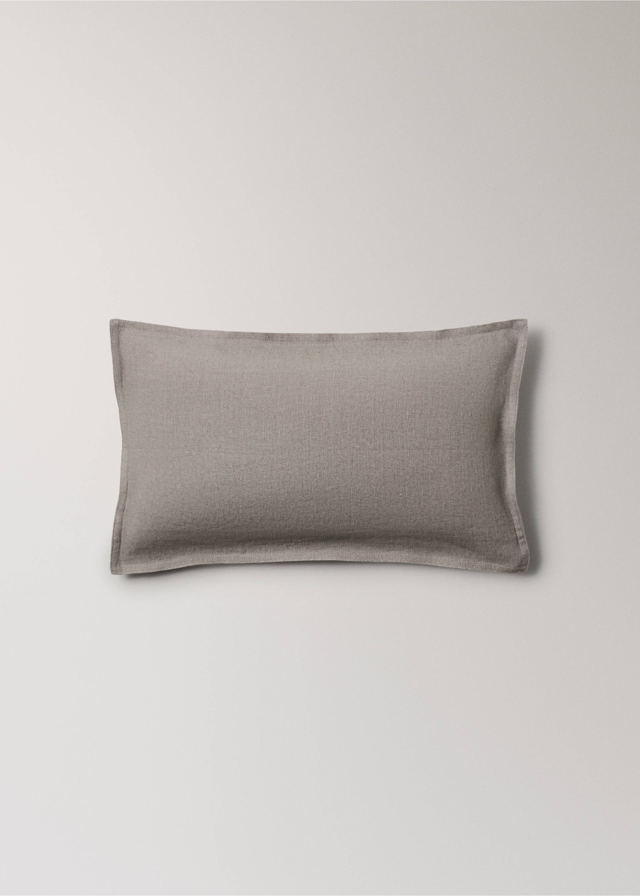 Linen cushion cover with flange 30x50 cm - Article without model, Light/Pastel Grey. Ref: 27042928-00.