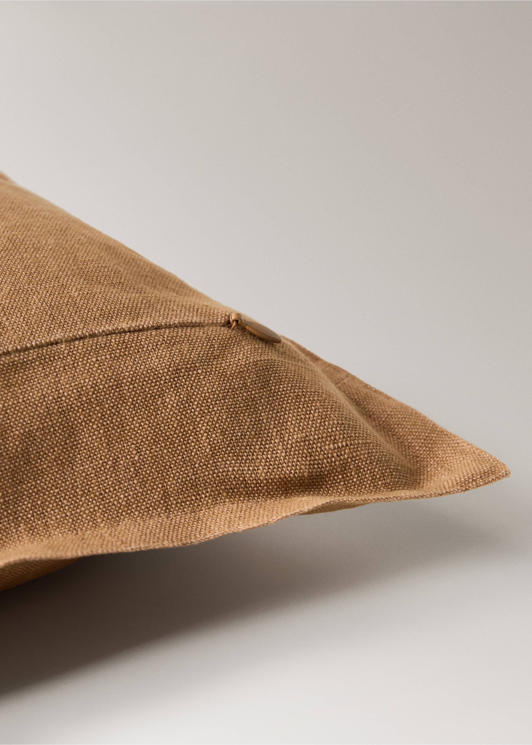 Linen cushion cover with flange 30x50 cm - Details of the article 3, Burnt Orange. Ref: 27042928-00.