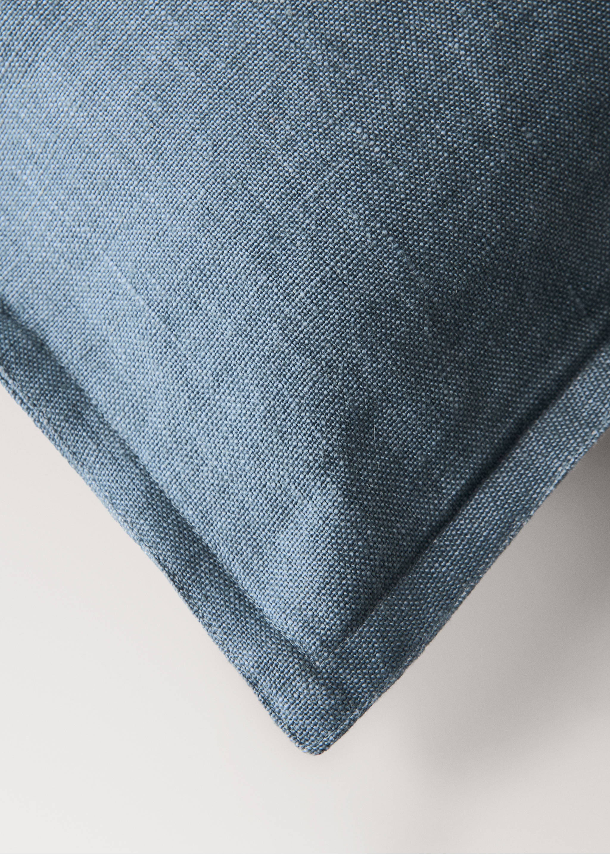 Linen cushion cover with flange 30x50 cm - Details of the article 2, Blue. Ref: 27042928-00.