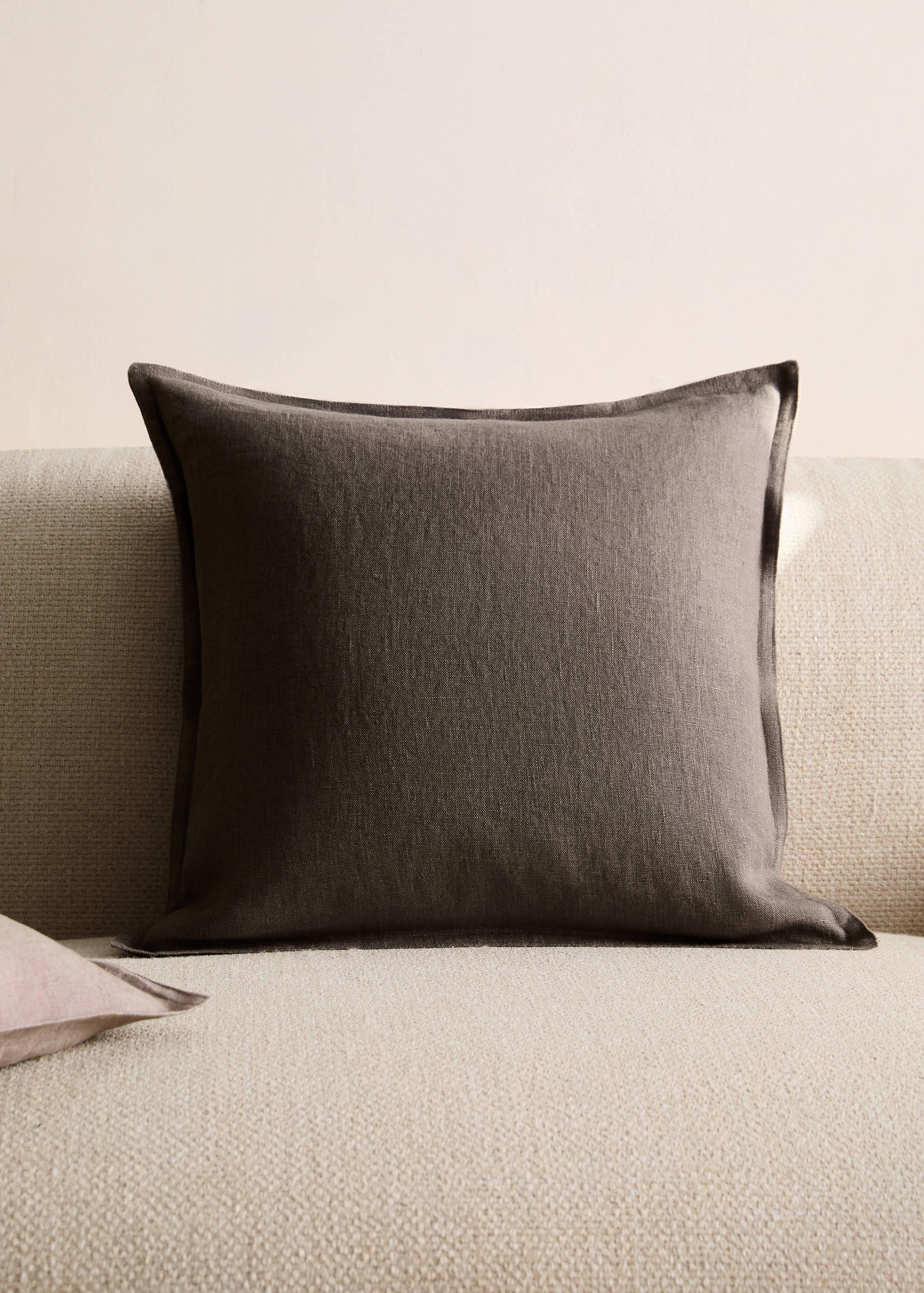 Linen cushion cover with flange 45x45 cm - General plane