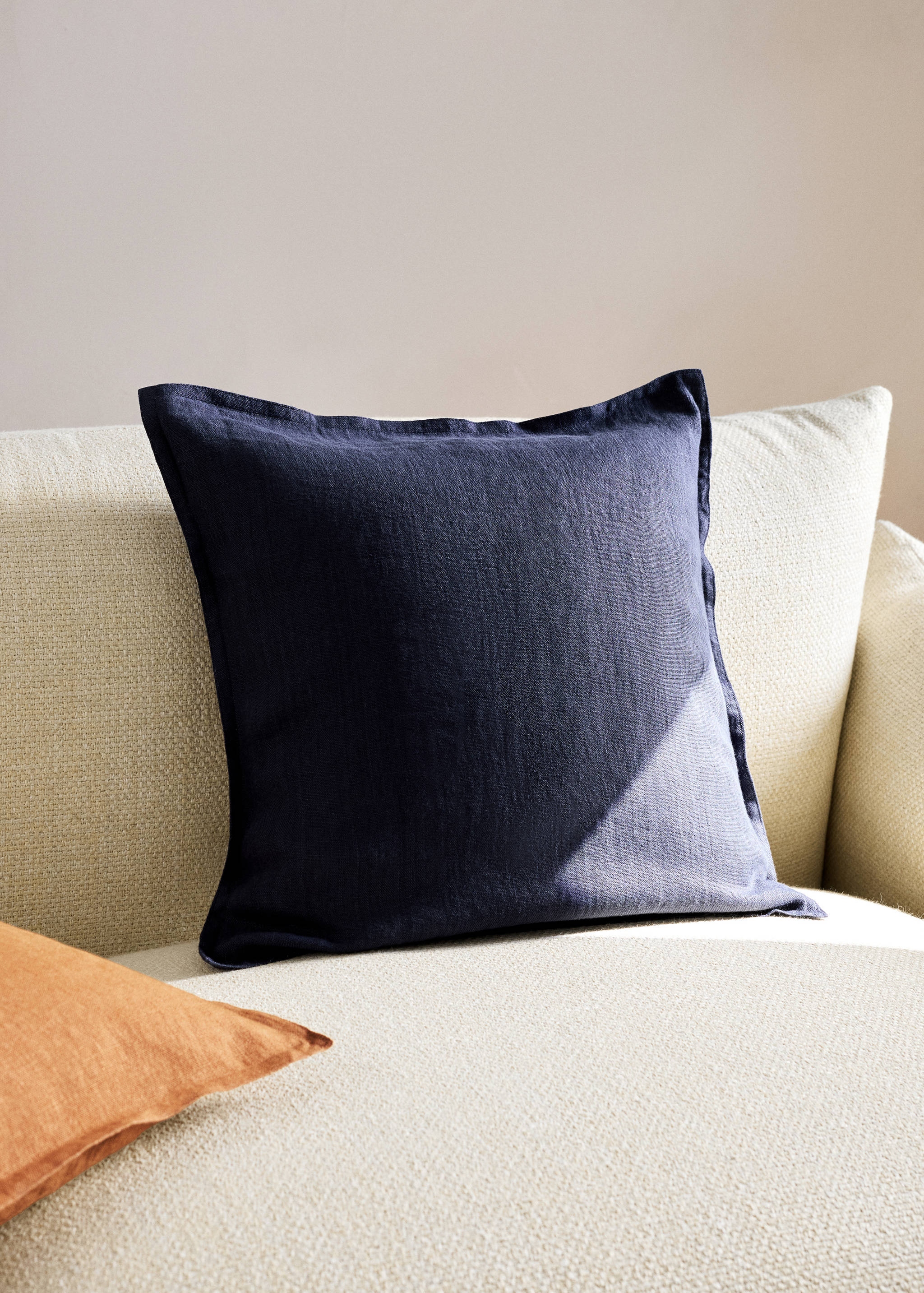 Linen cushion cover with flange 45x45 cm - General plane