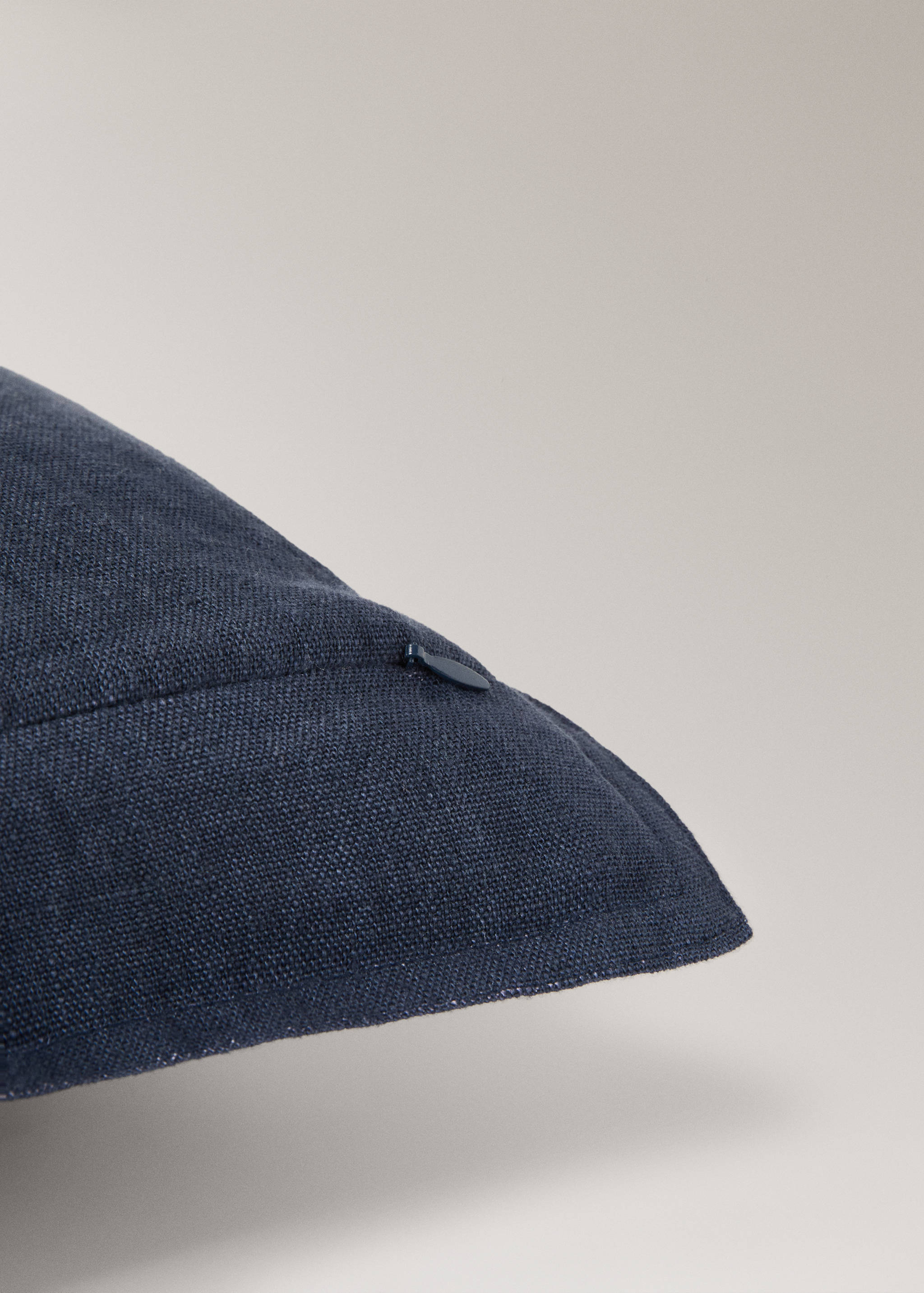 Linen cushion cover with flange 45x45 cm - Details of the article 3