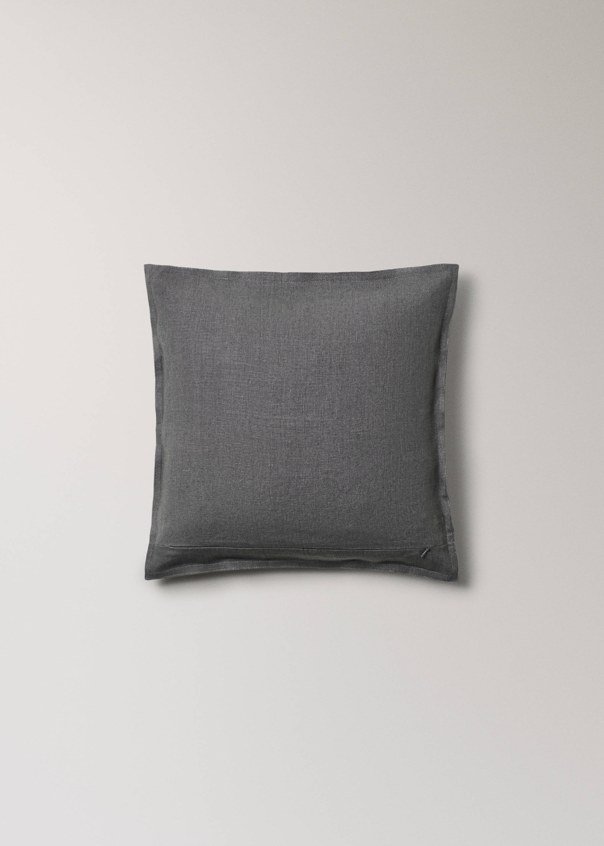 Linen cushion cover with flange 45x45 cm - Details of the article 1