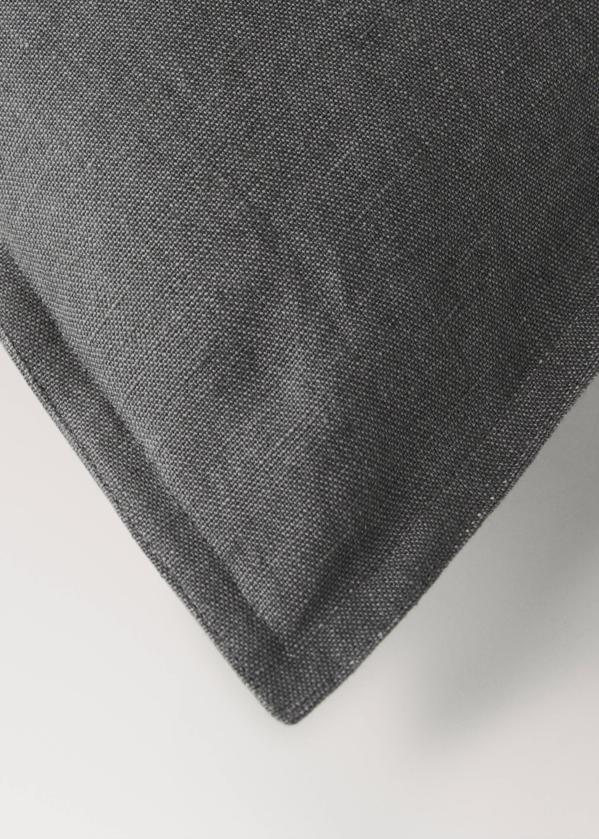 Linen cushion cover with flange 45x45 cm - Details of the article 2