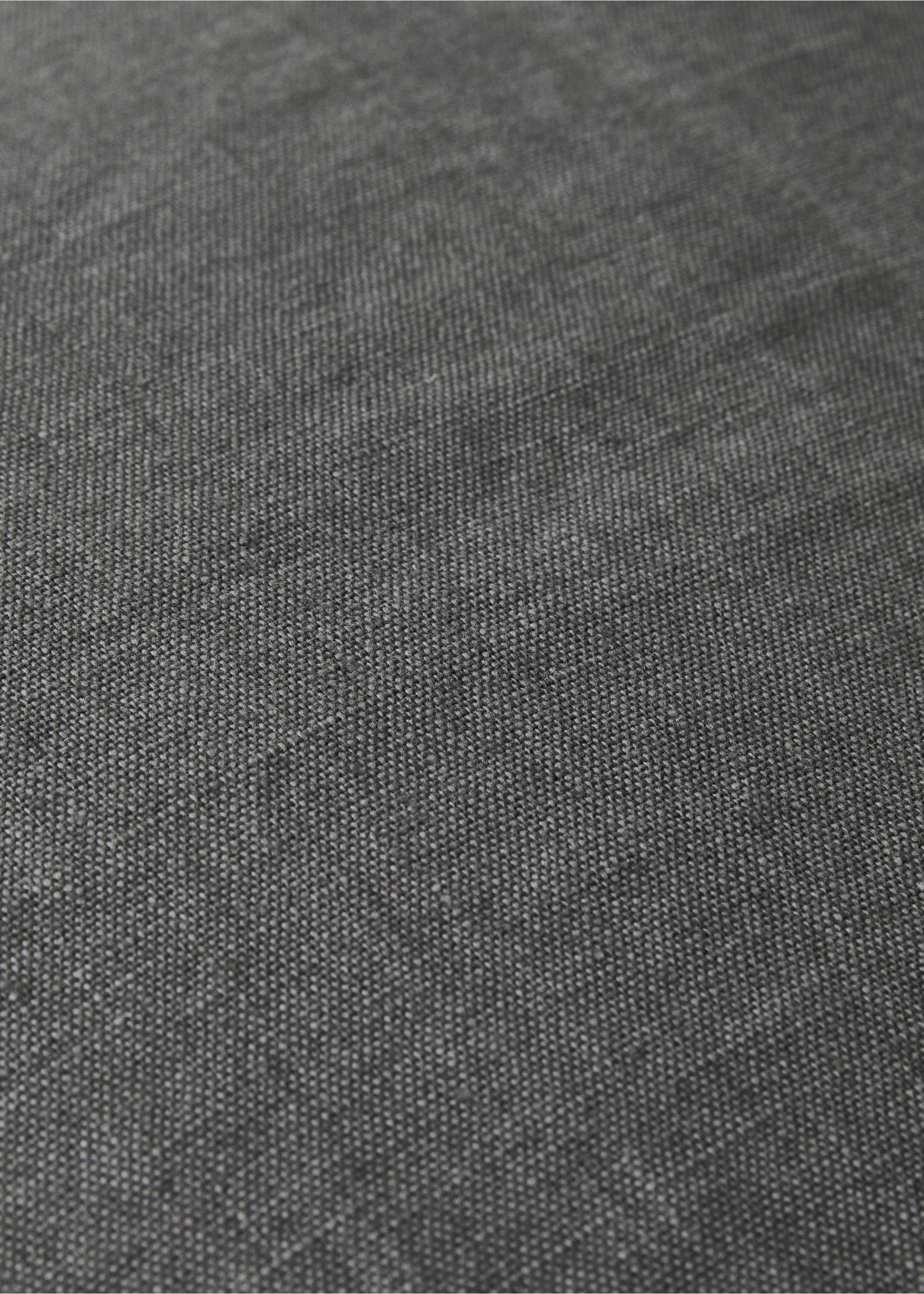 Linen cushion cover with flange 45x45 cm - Details of the article 4, Charcoal. Ref: 27042929-00.