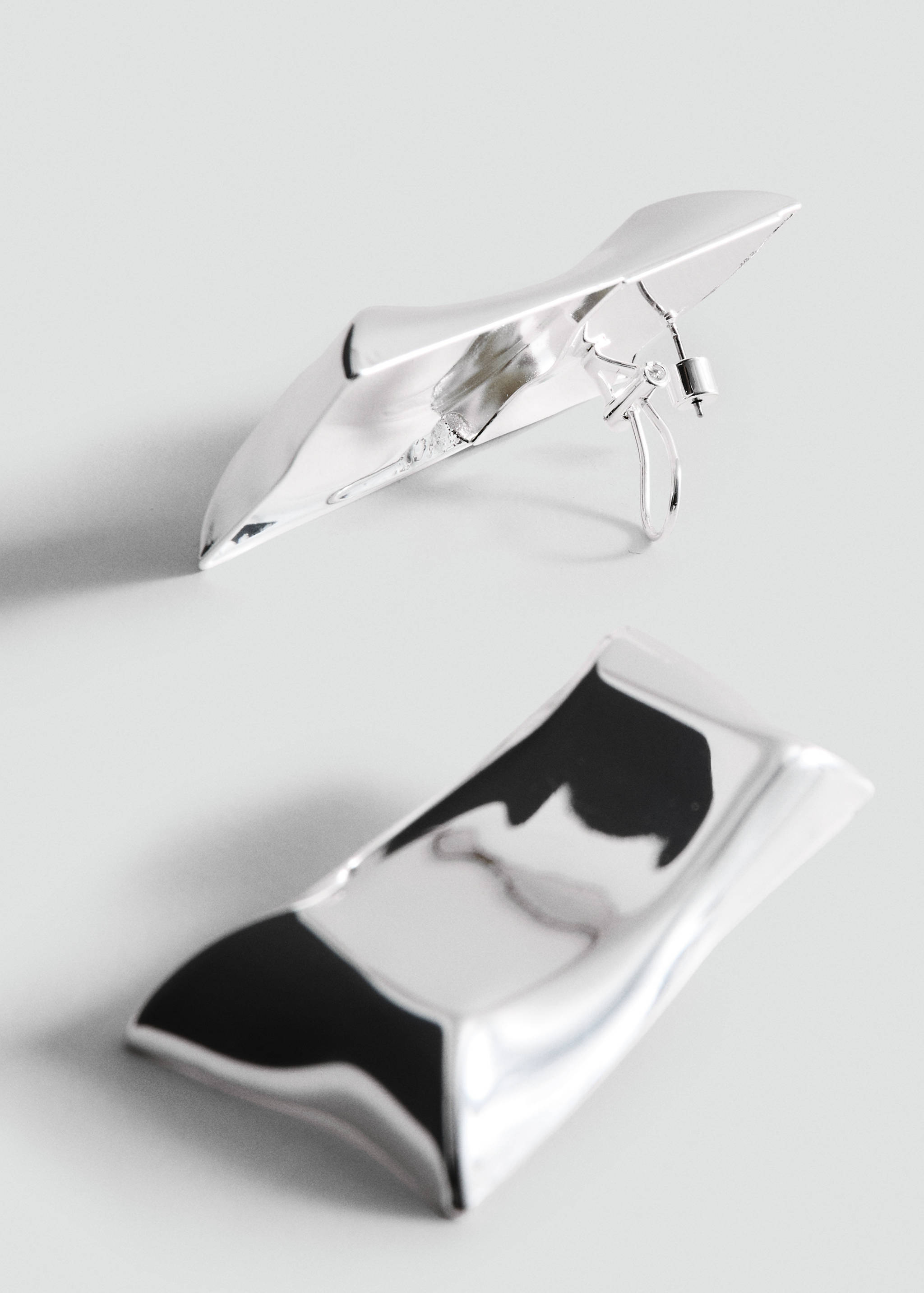 Irregular metallic earrings - Medium plane