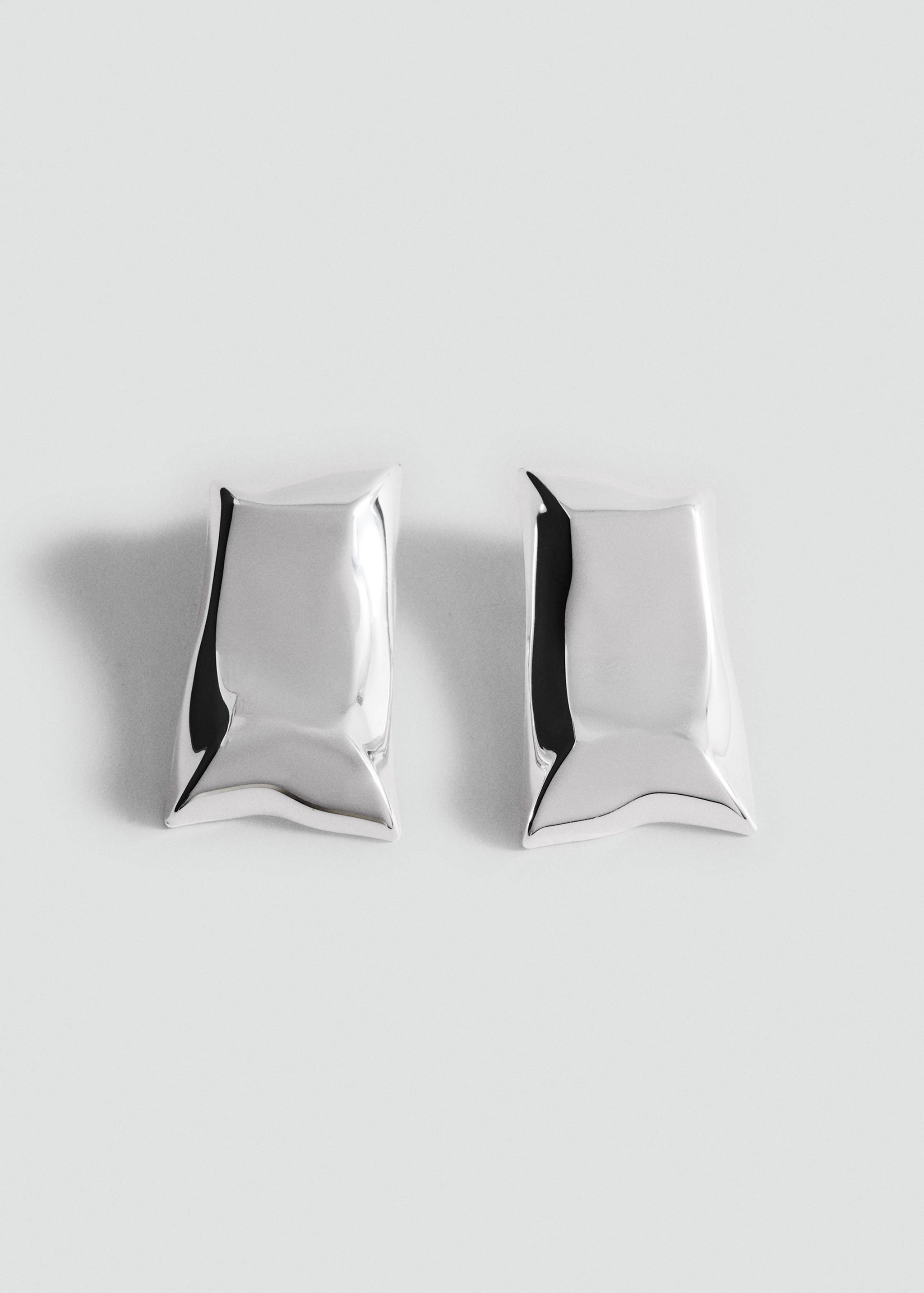 Irregular metallic earrings - Article without model