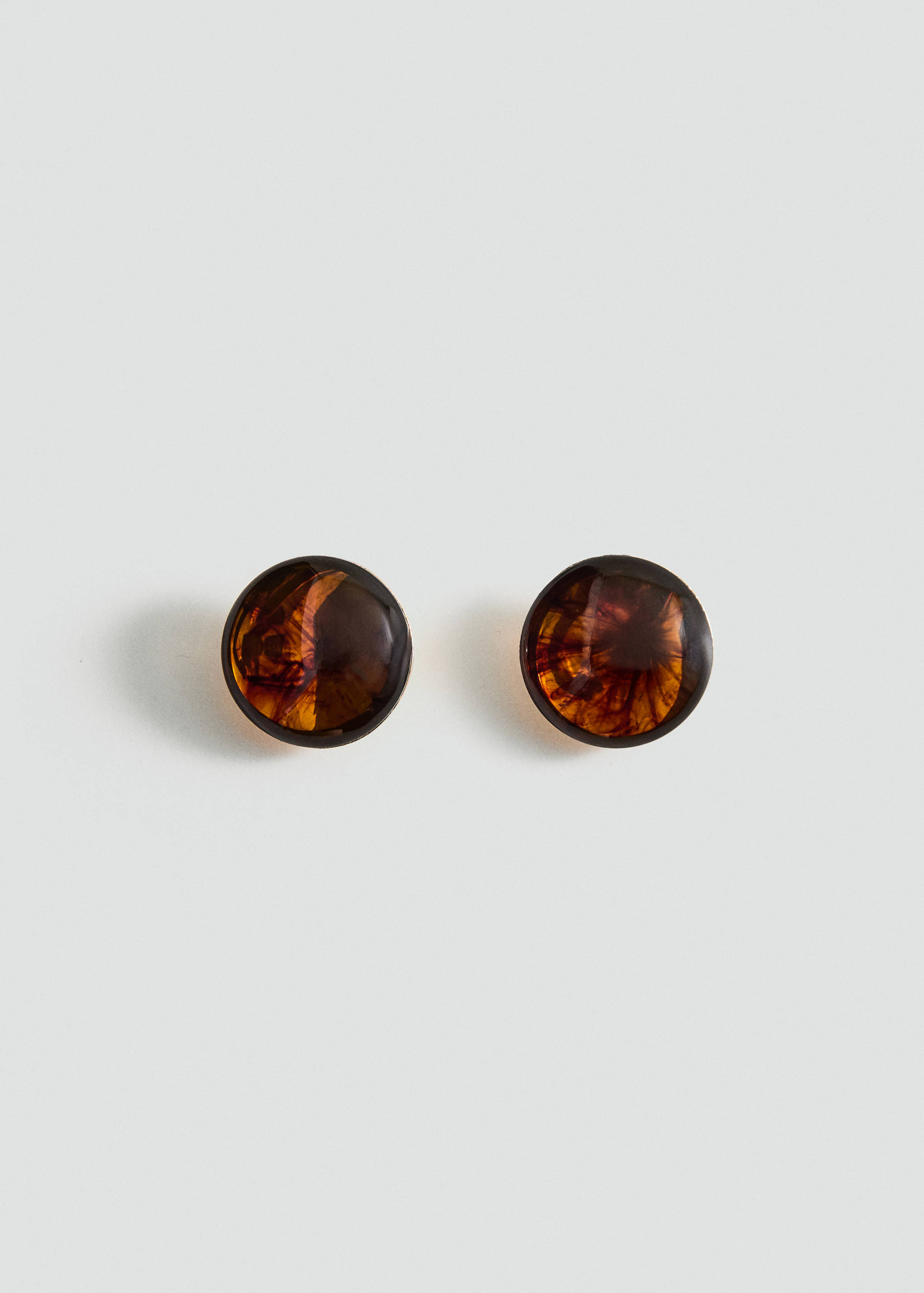 Round resin earrings - Article without model