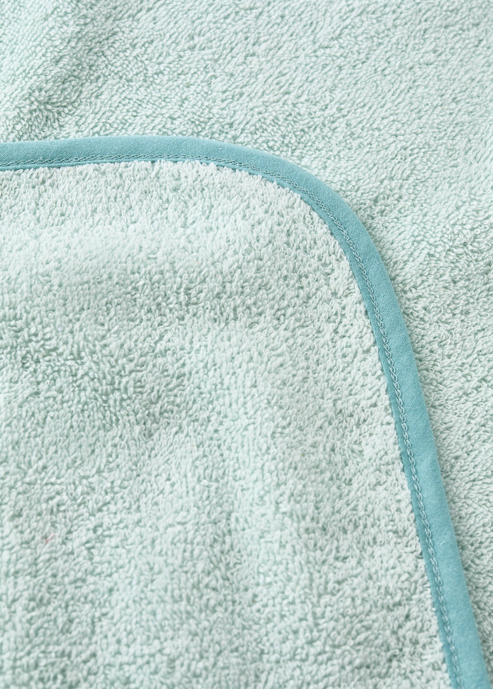 Cotton washbasin towel with contrasting trim - Details of the article 2