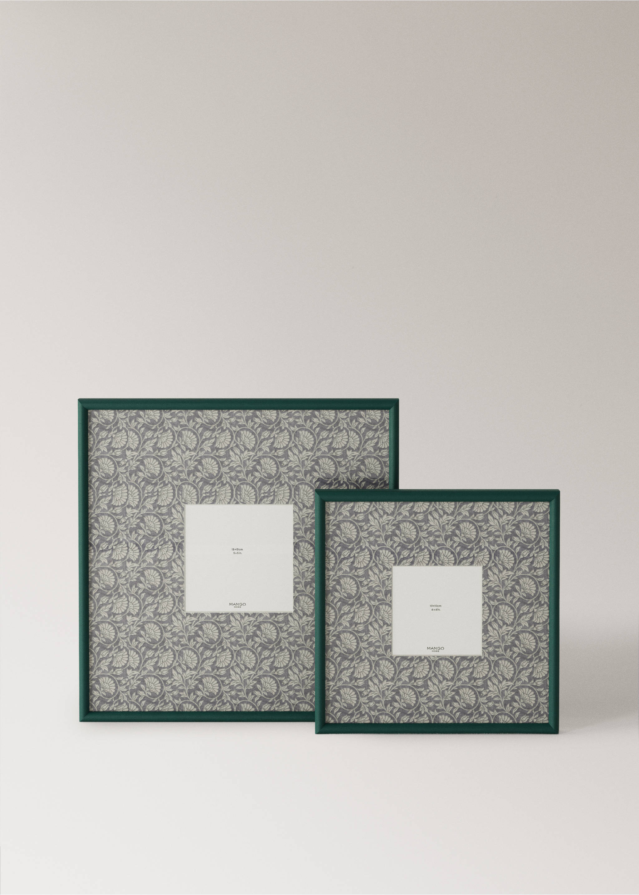 Extra large floral print contrast photo frame - Details of the article 3, Billiard Green. Ref: 27042937-00.