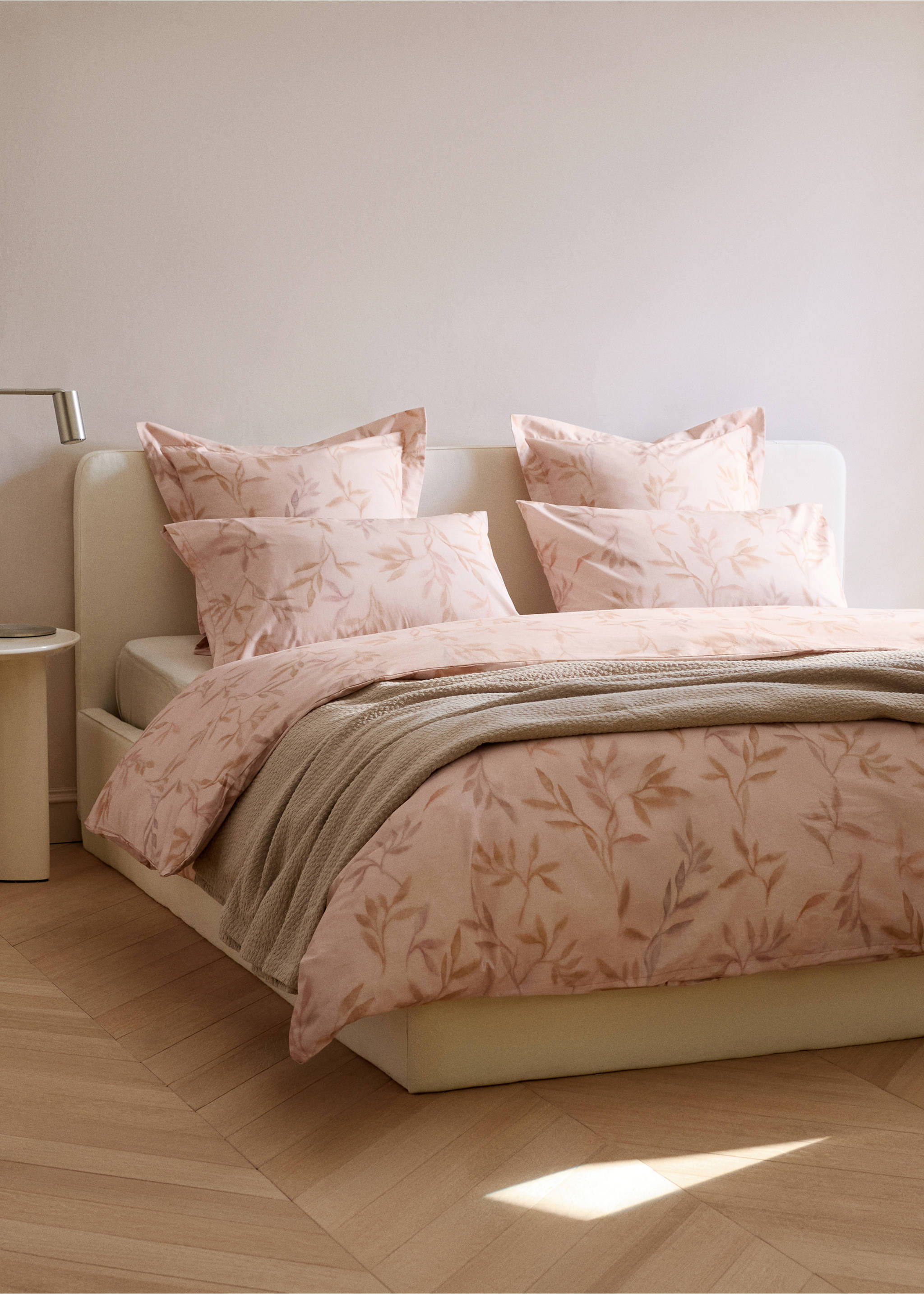 Bettbezug aus Baumwoll-Perkal mit Blattmotiv für 90 cm Bett - Allgemeine Ansicht, Pfirsich. Ref: 27043021-00.