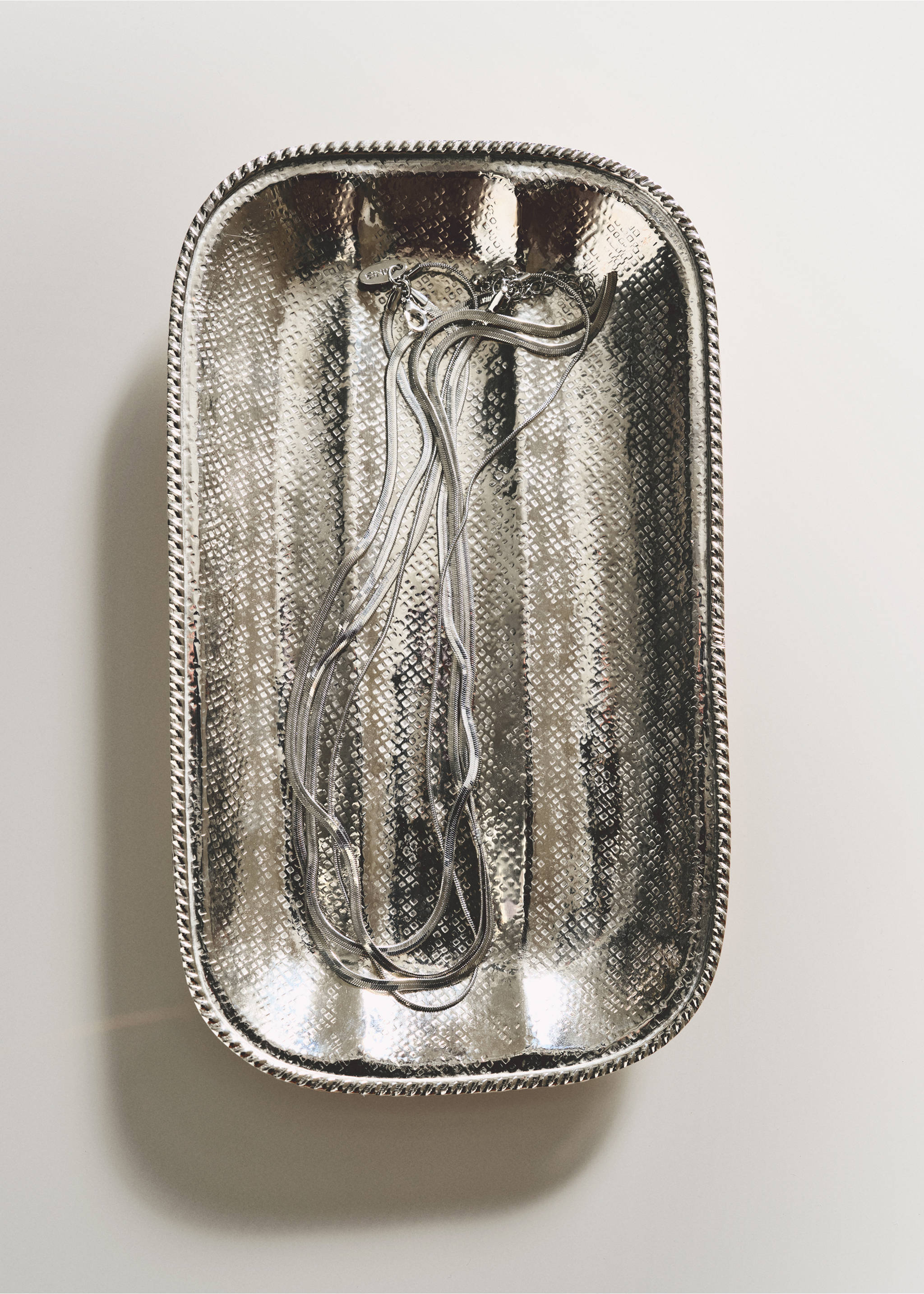 Rectangular brass bathroom tray - Details of the article 6, Silver. Ref: 27043272-00.