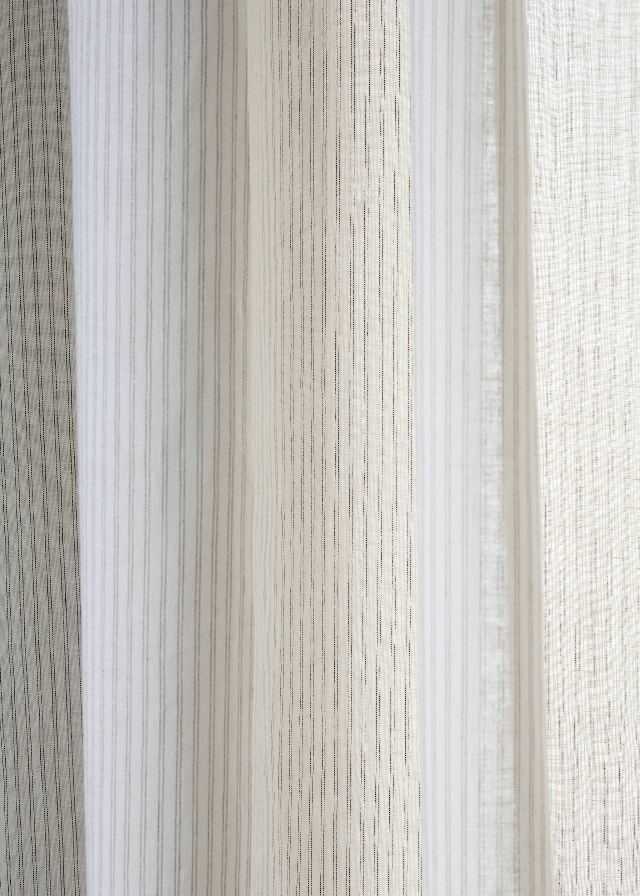 Linen curtain with stripes, medium opacity - Panoramic plane