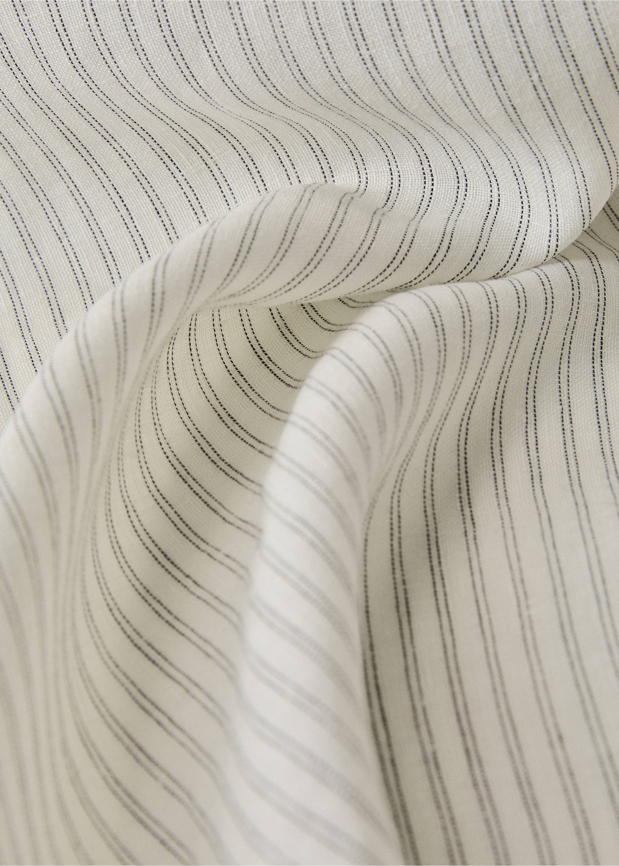 Linen curtain with stripes, medium opacity - Details of the article 3, Off White. Ref: 27043275-00.